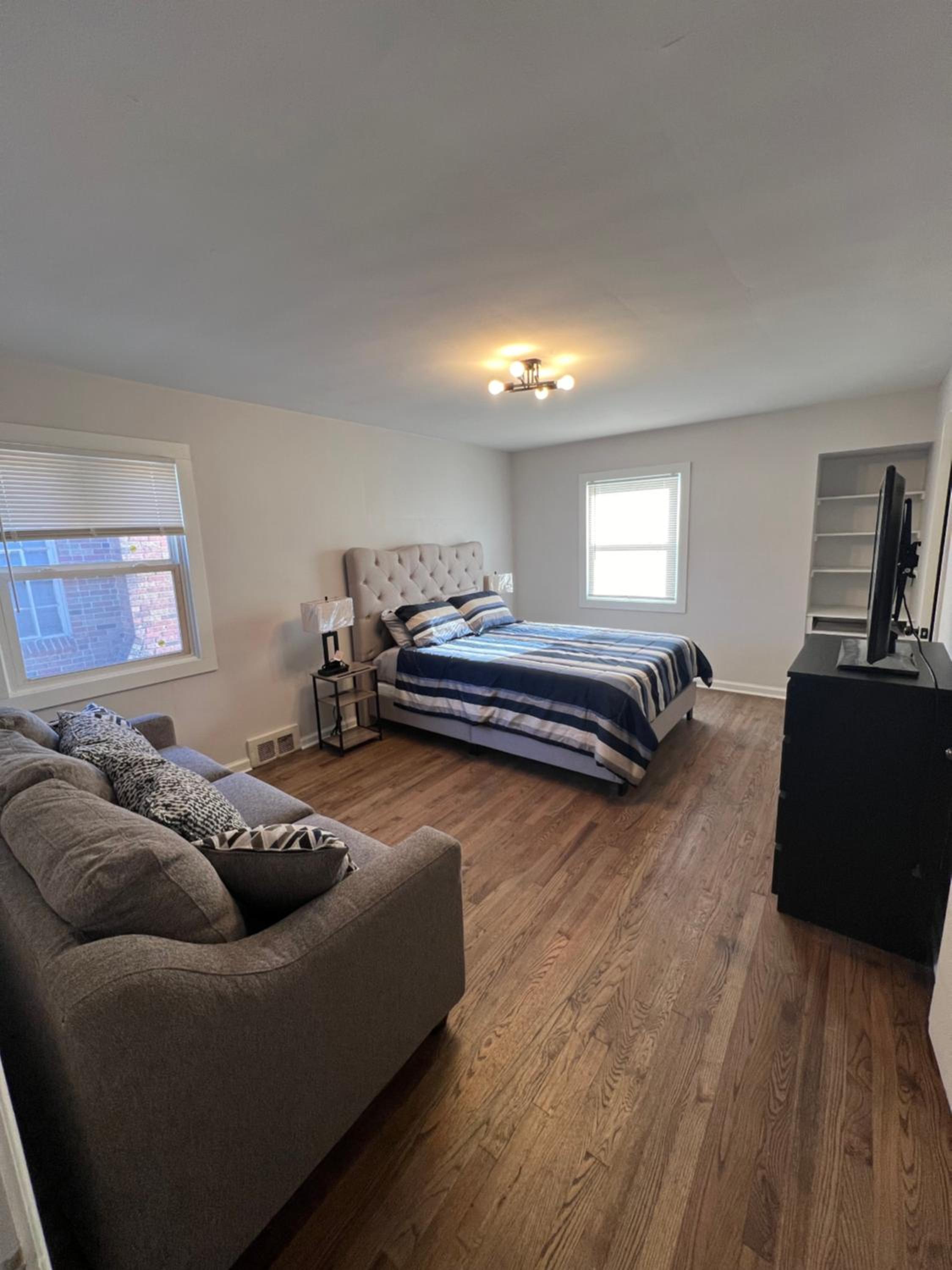 Beautiful 4 Bedroom Detroit Home