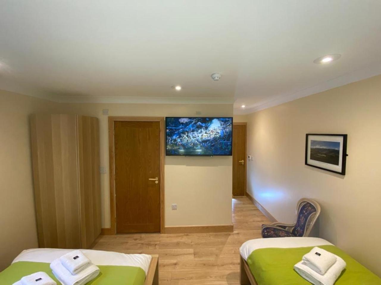 Penrith Vacations - Lake District cottage in 1 acre gardens off M6 - Property Image 3