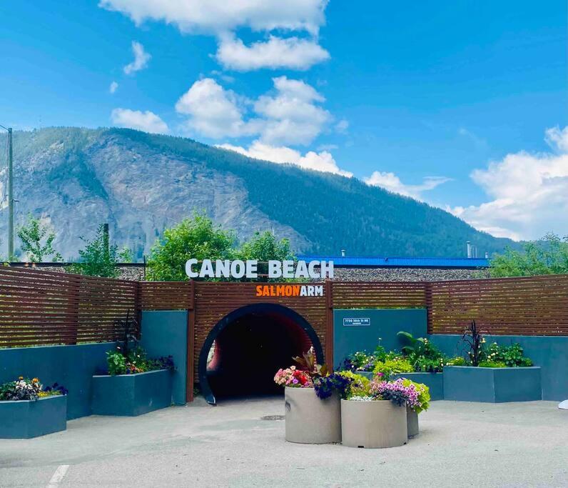 Canoe Heritage House By The Lake