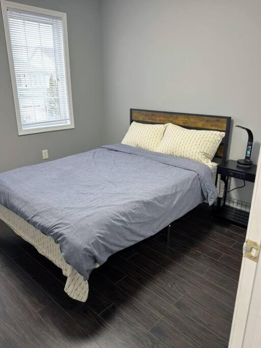 Spacious + Minimalistic Home in Whitby