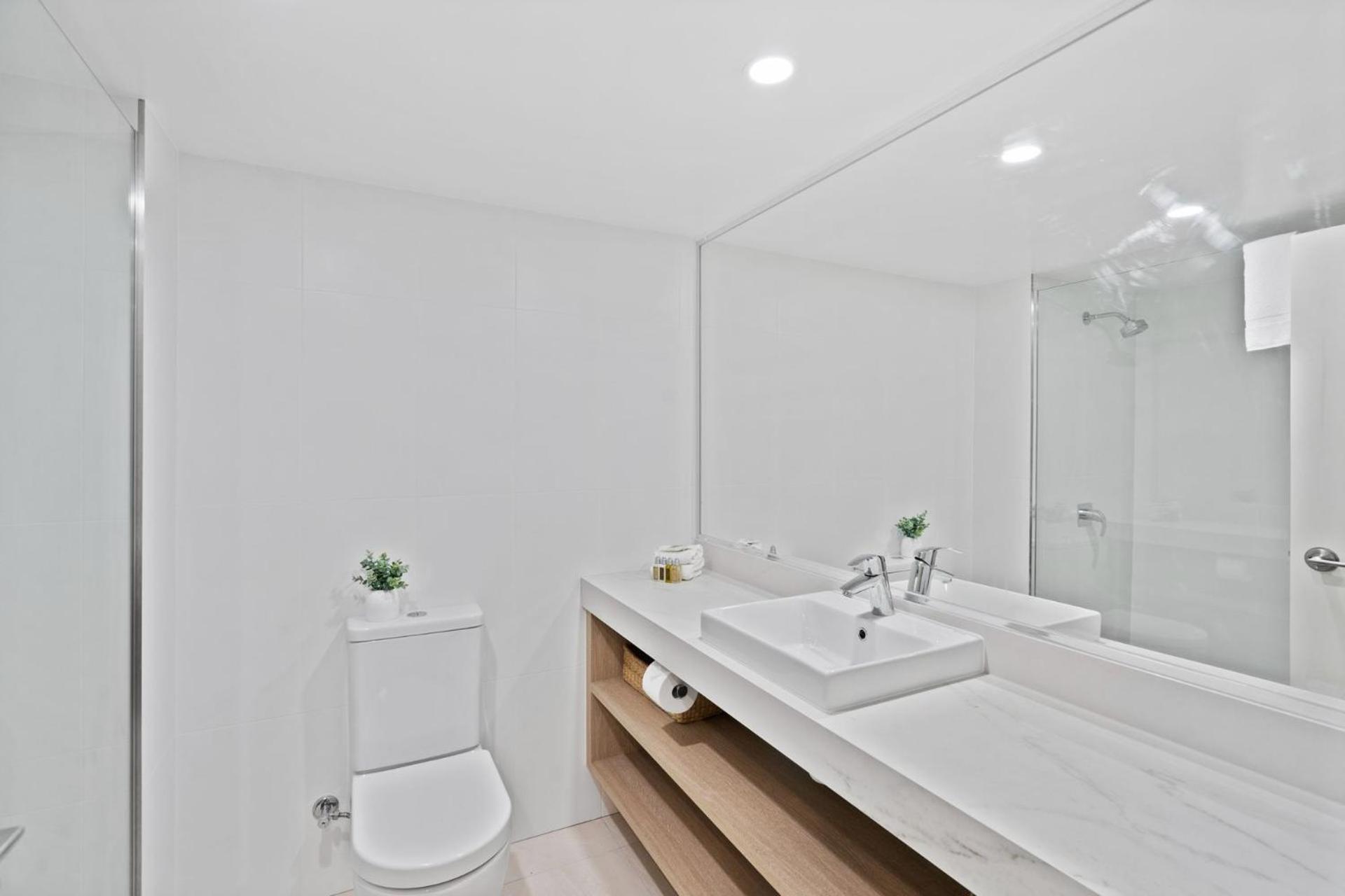 Belle Escapes Drift Beachfront Resort Suite 1305