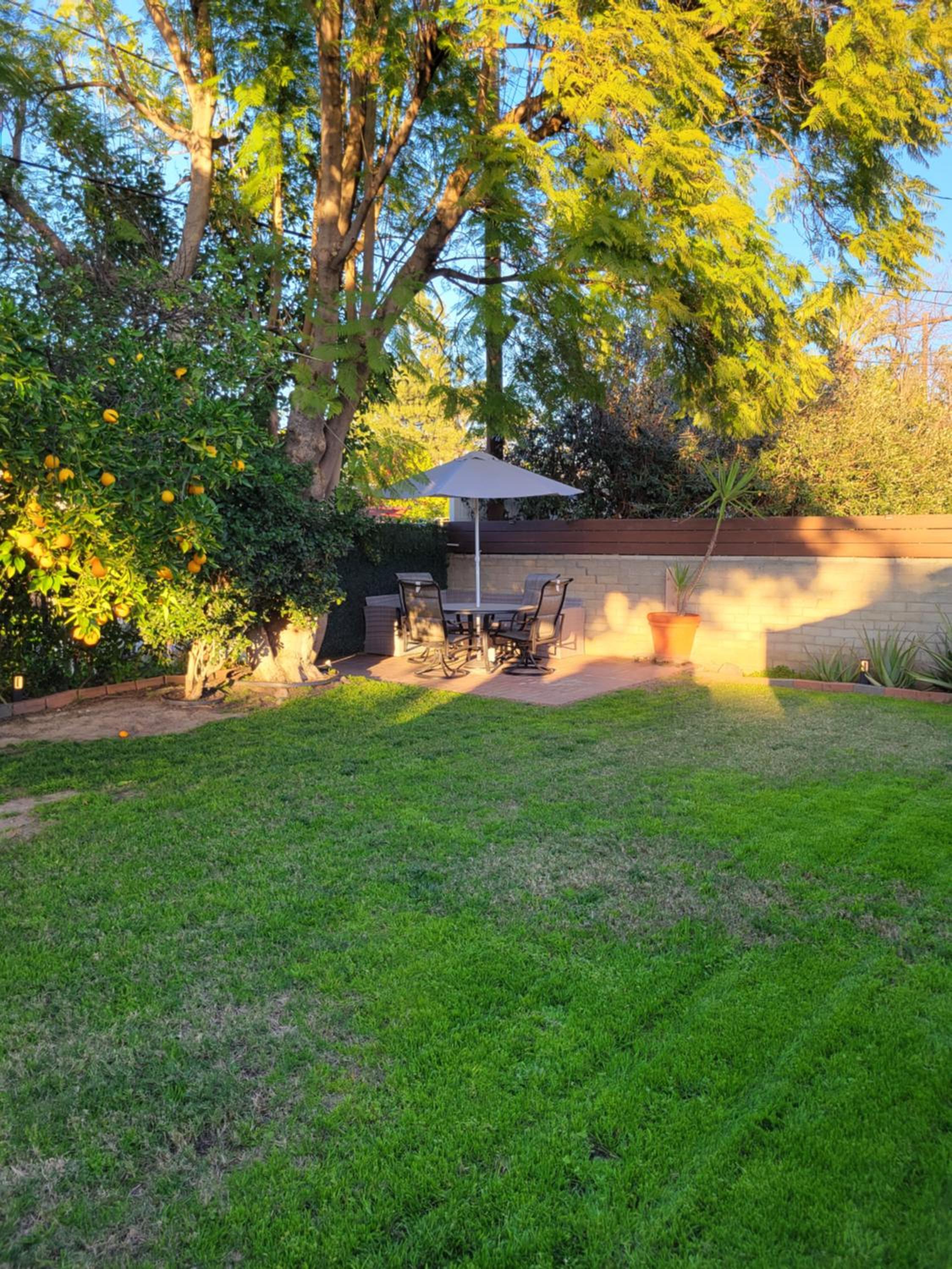 House In Lake Balboa/Los Angeles