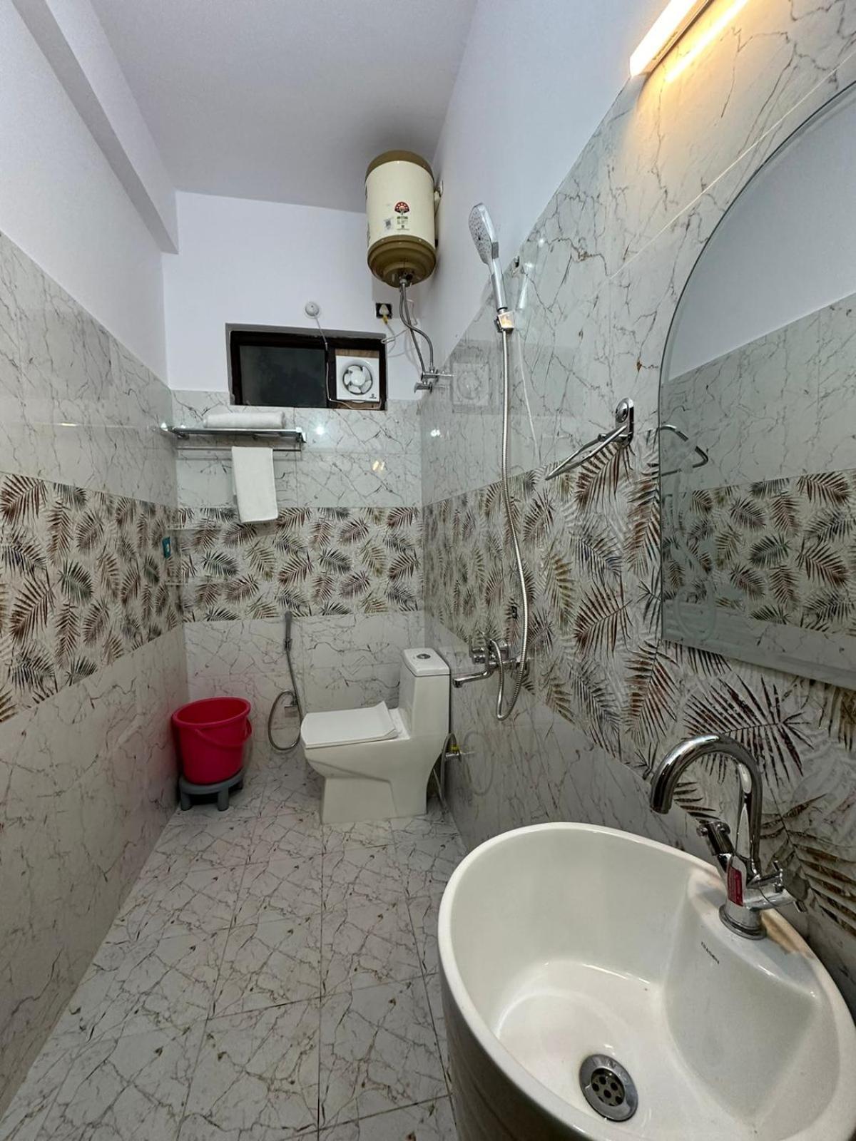 Photo 18