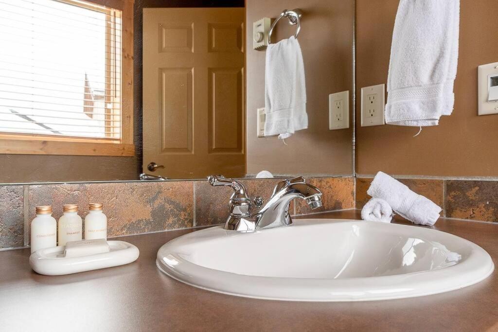 Eagle Ridge Pet-Friendly Chalet