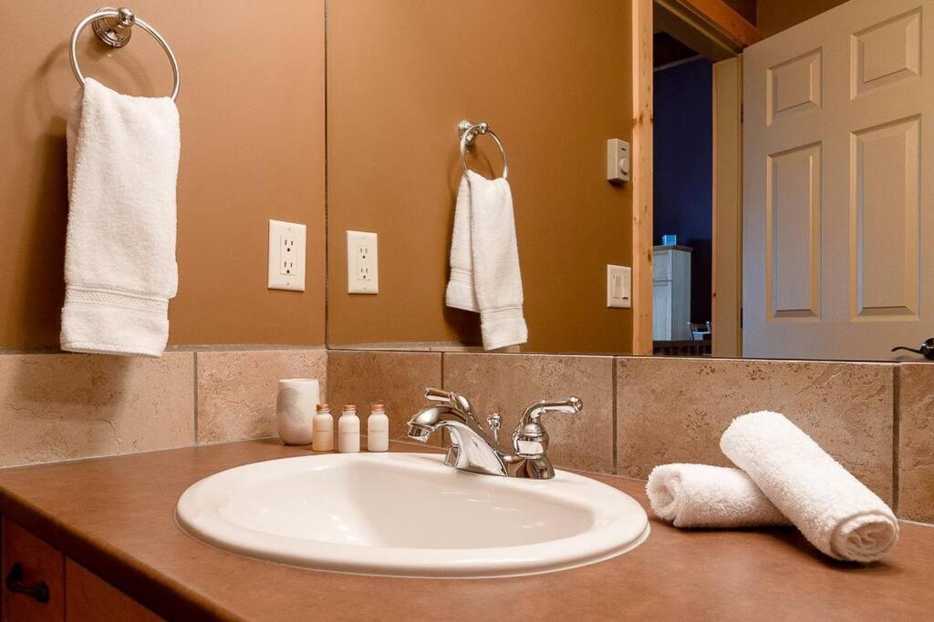 Eagle Ridge Pet-Friendly Chalet
