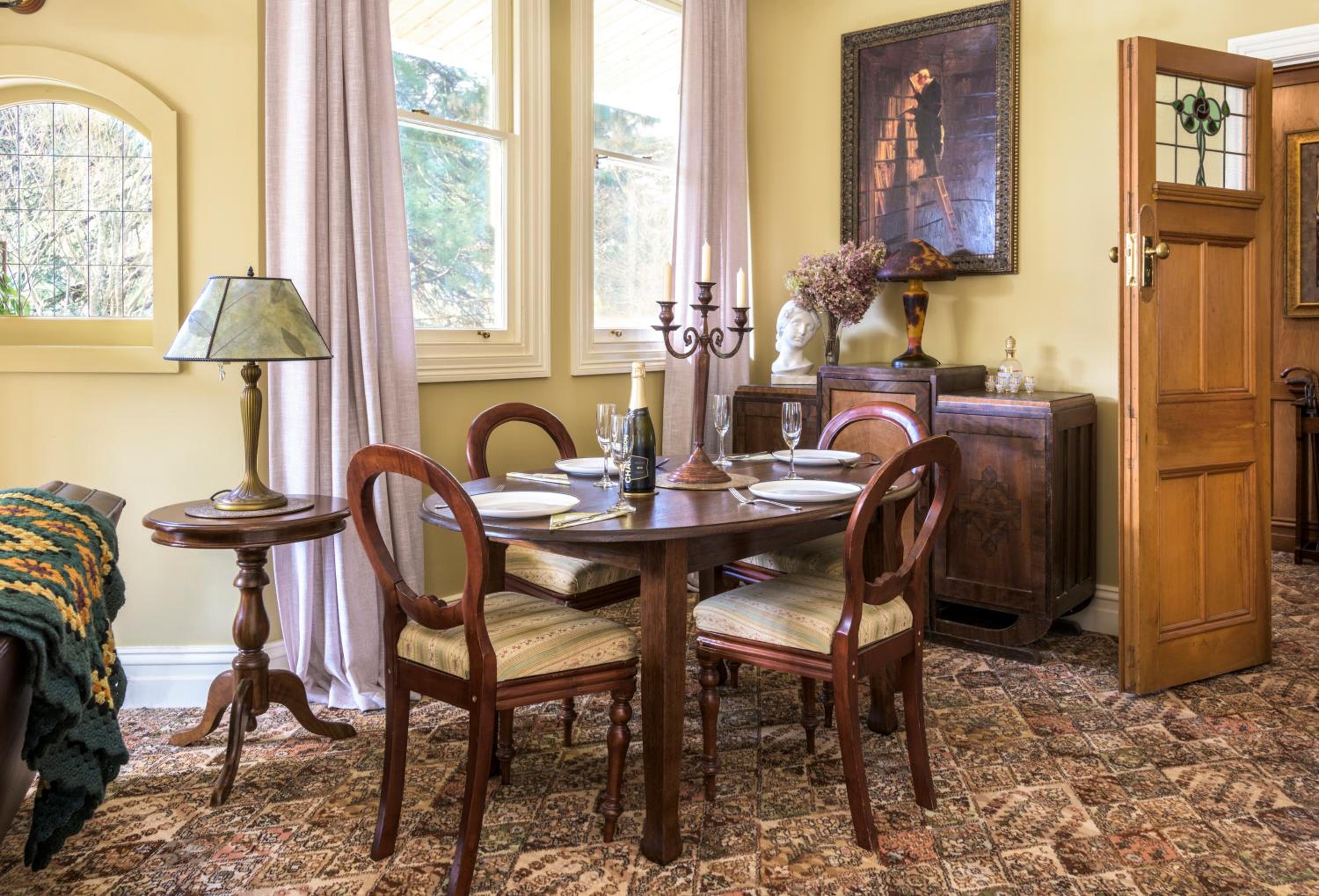 Sassafras village stay - historic home sleeps 4