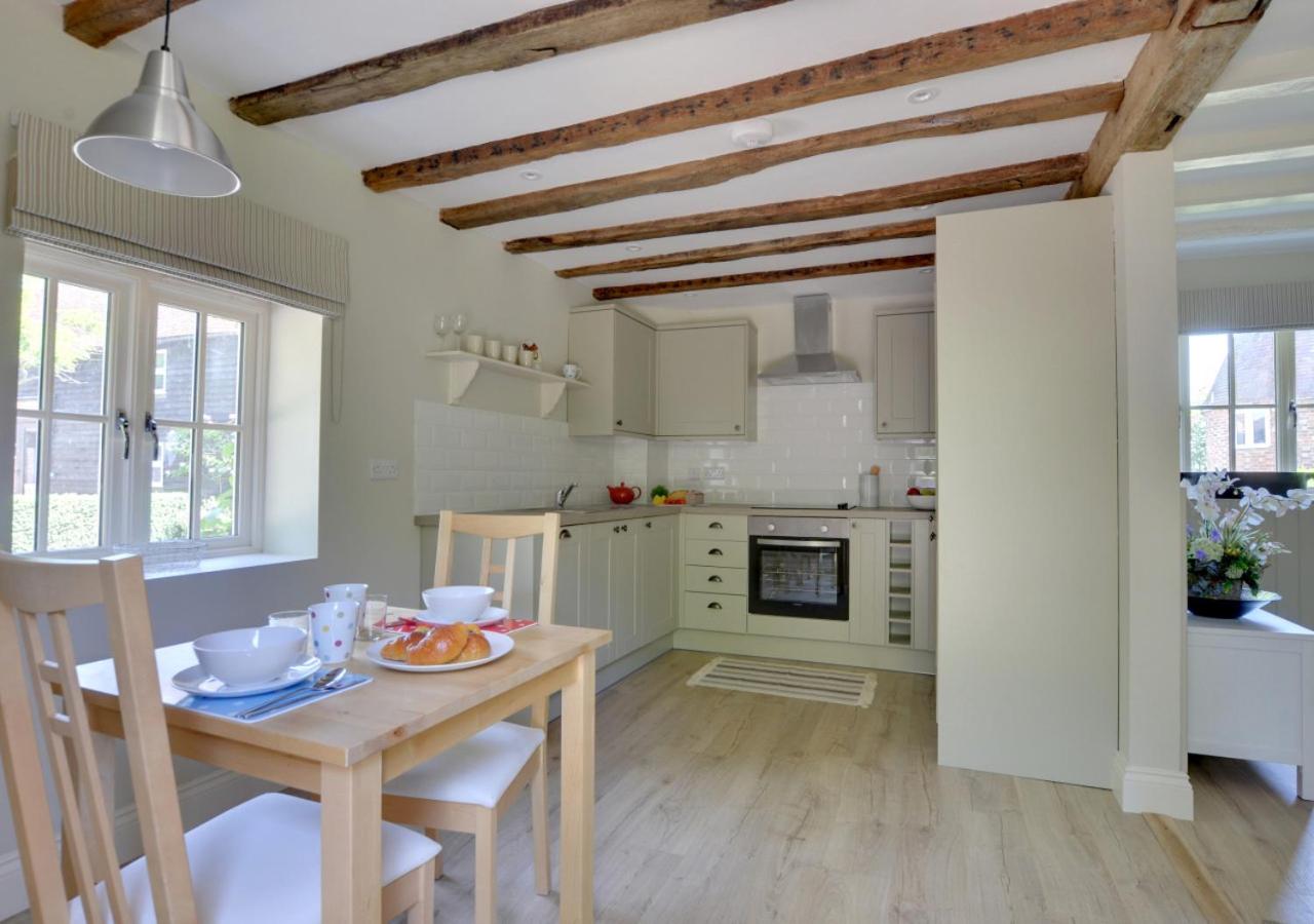 1 Bed in Leigh oc-ts726 view 5