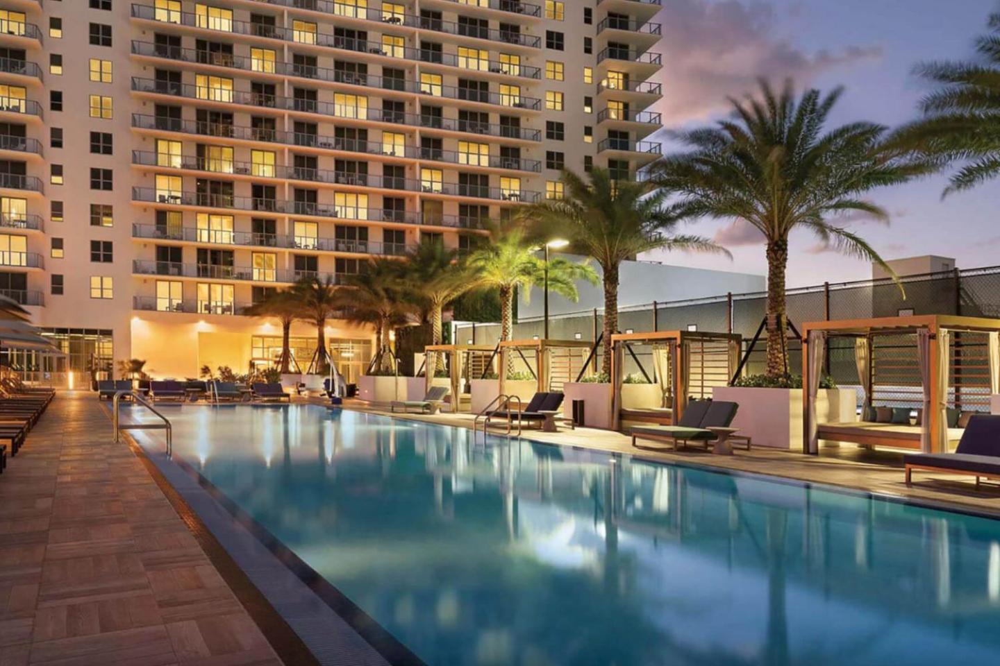 Oceanview 2BR and luxury amenities at Hyde Beach House view 4