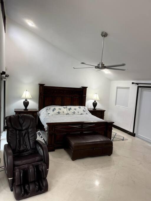 Luxury Estate on Old Cutler view 4
