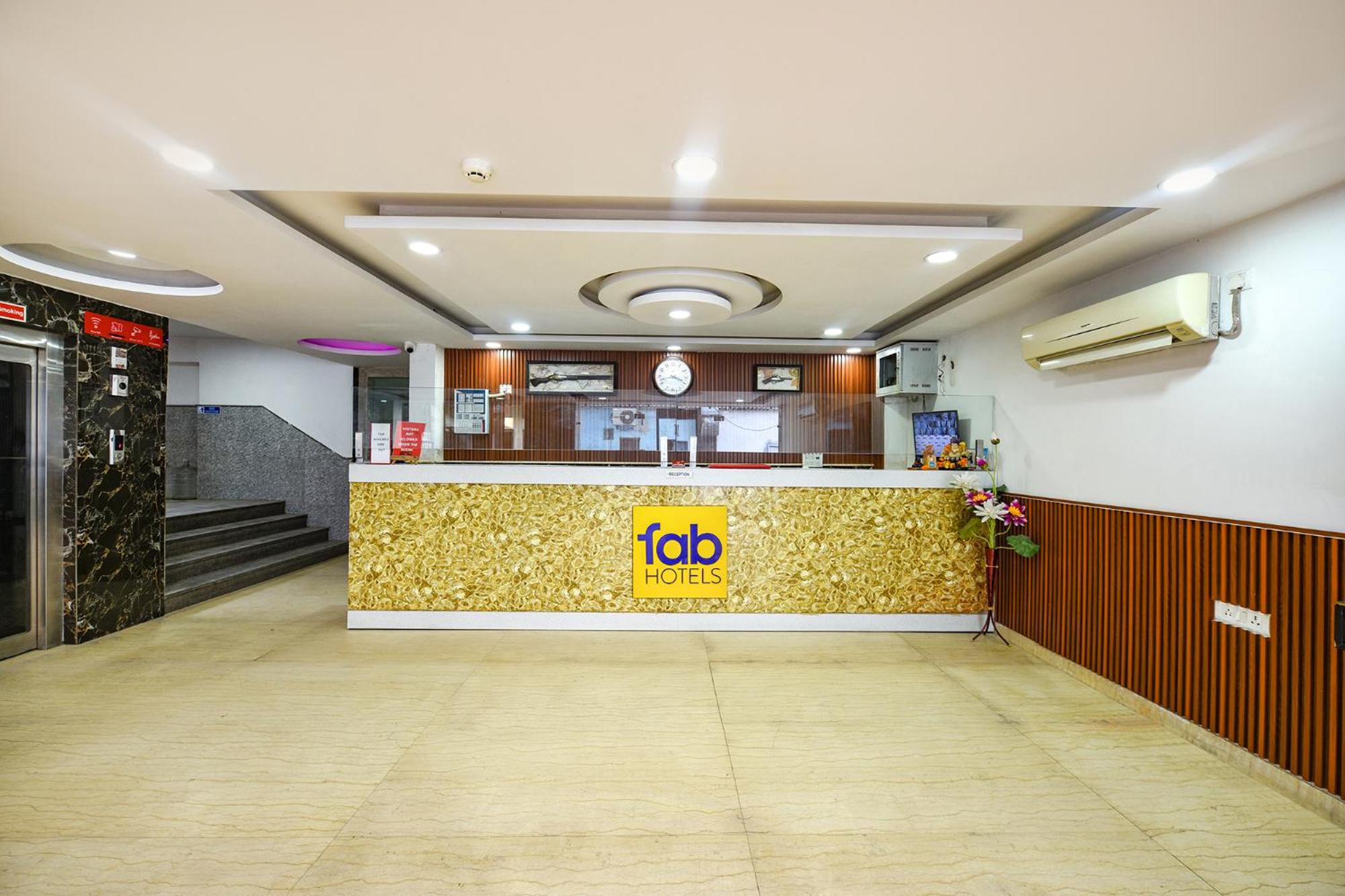 FabHotel Belwood Near IGI Airport New Delhi view 2