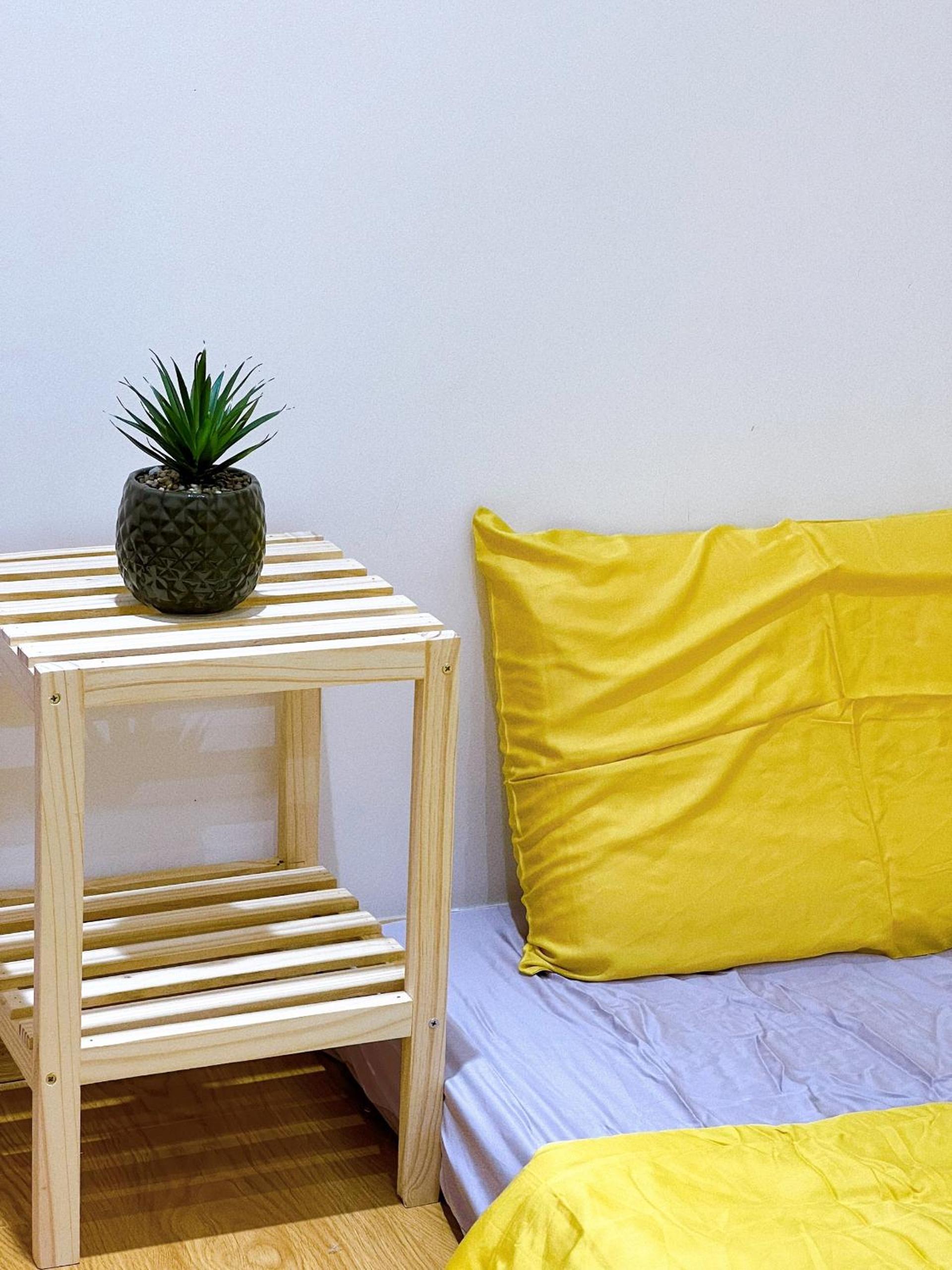 Lá Homestay - Marina Plaza Balcony Apartment with City or River View