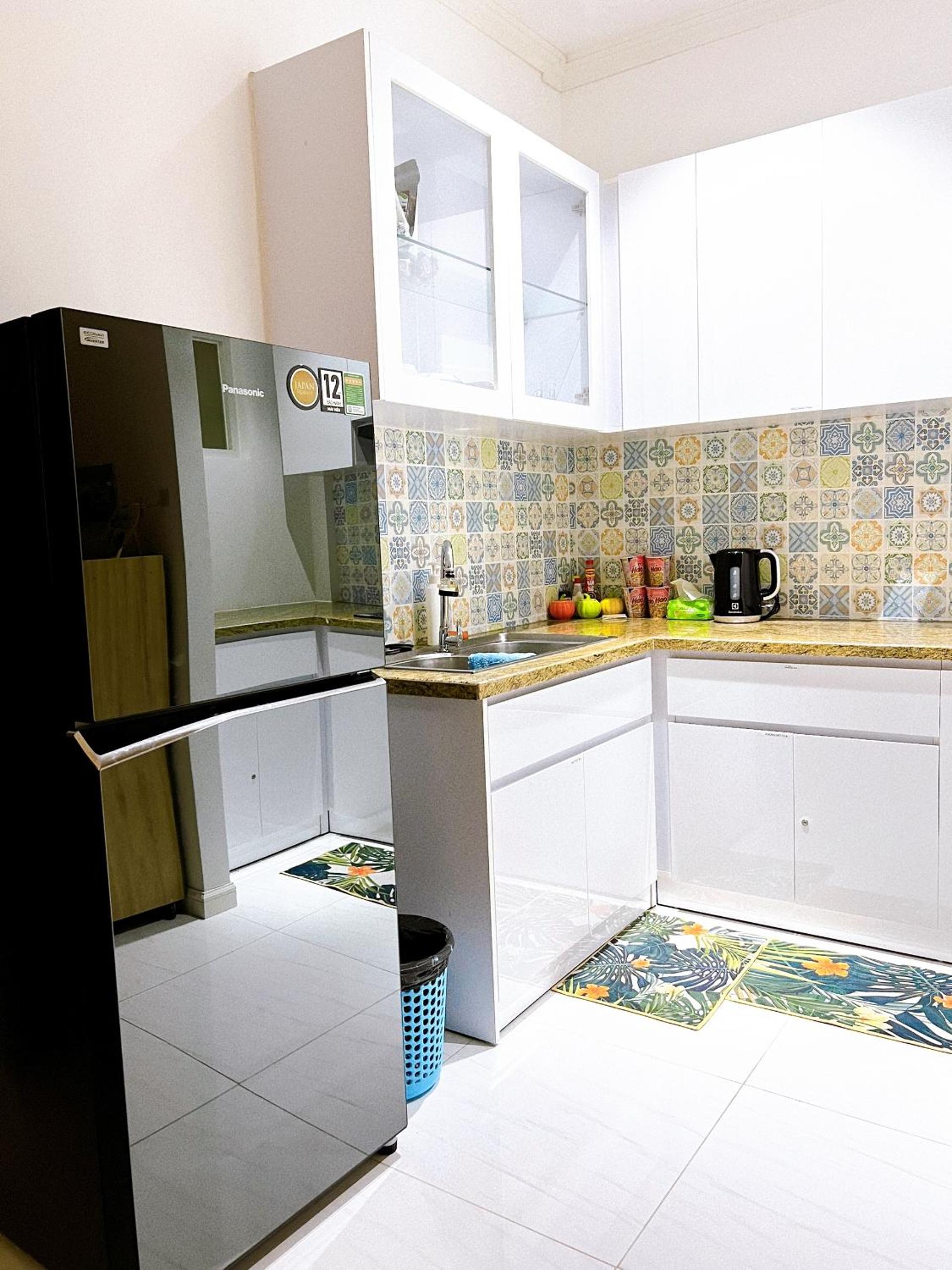 Lá Homestay - Marina Plaza Balcony Apartment with City or River View