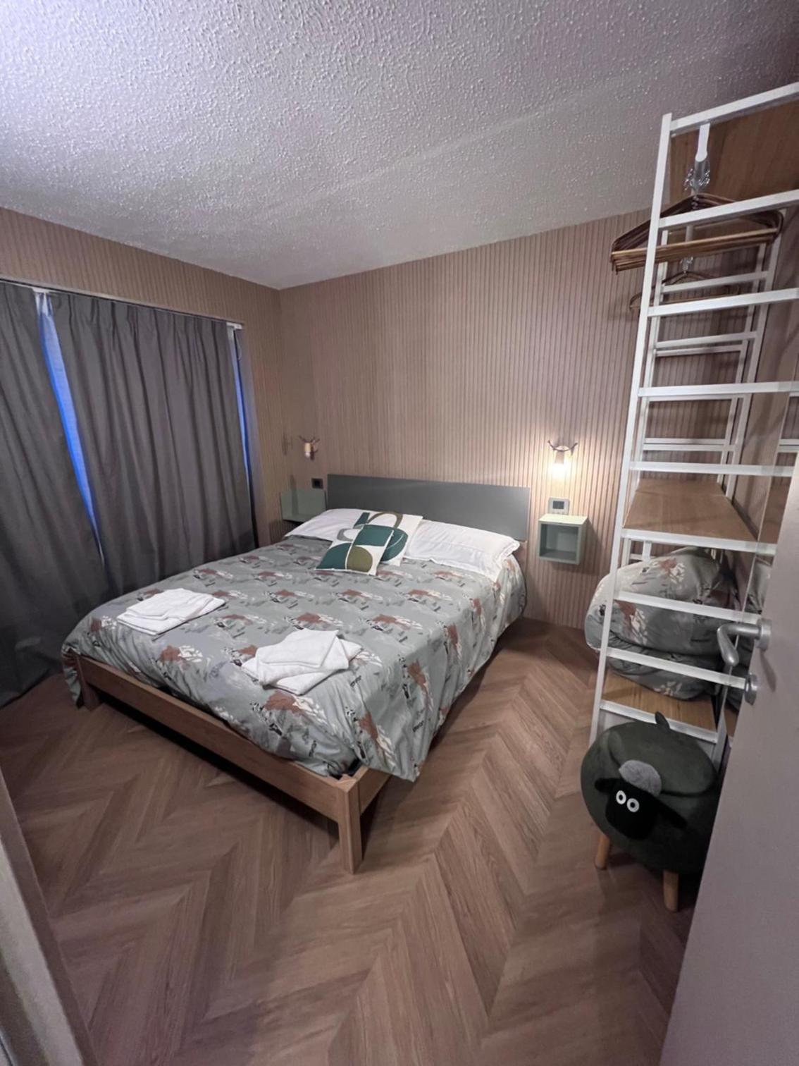 White Home Tonale view 2