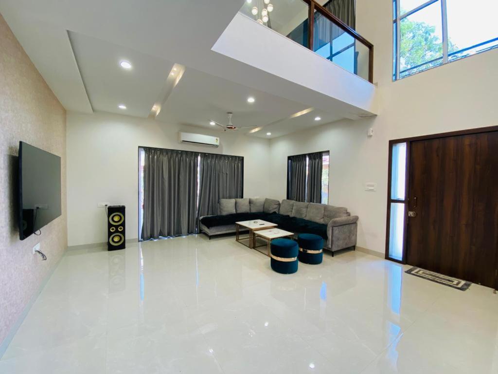 AURA 5 BHK VILLA LONAVALA