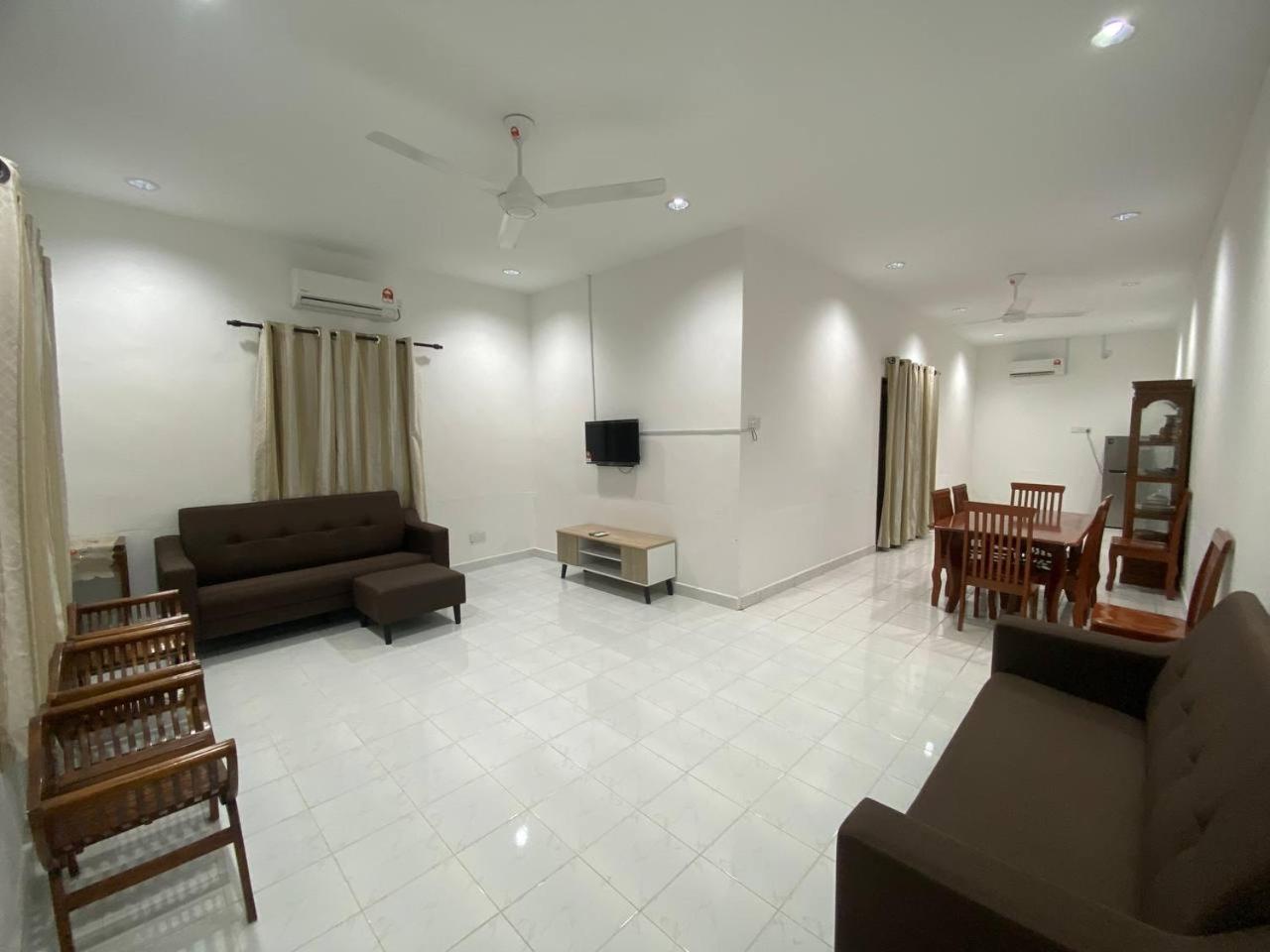 Homestay Selayang D'Kepong (Unit Z)