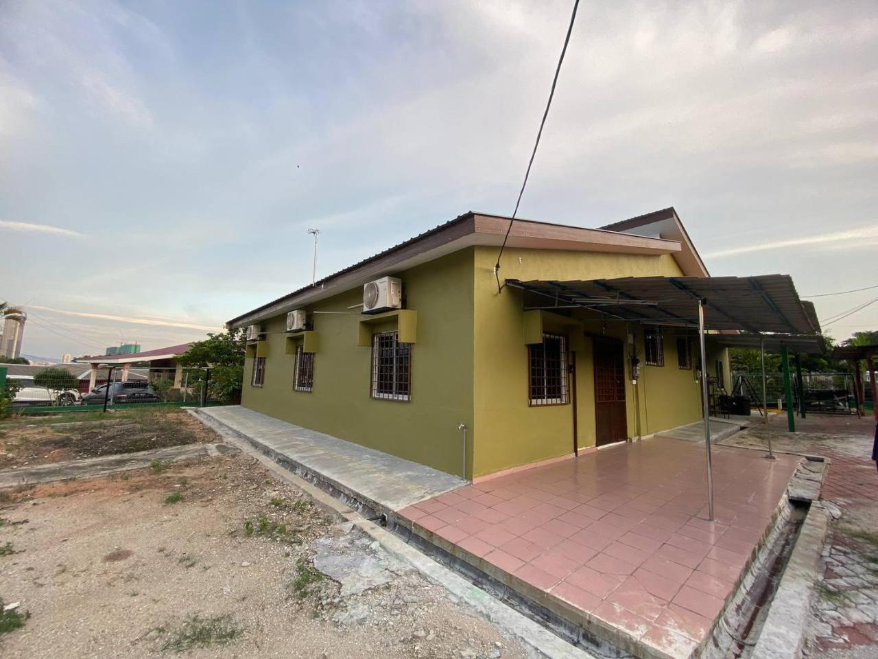 Homestay Selayang D'Kepong (Unit Z)