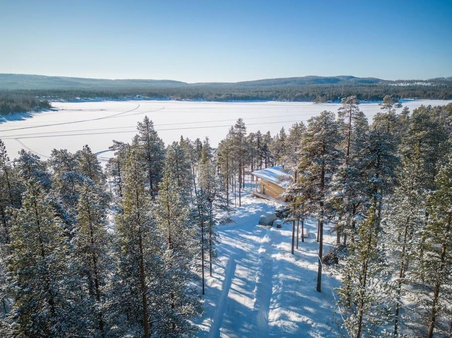 Uusi hirsimökki 7 henkilölle