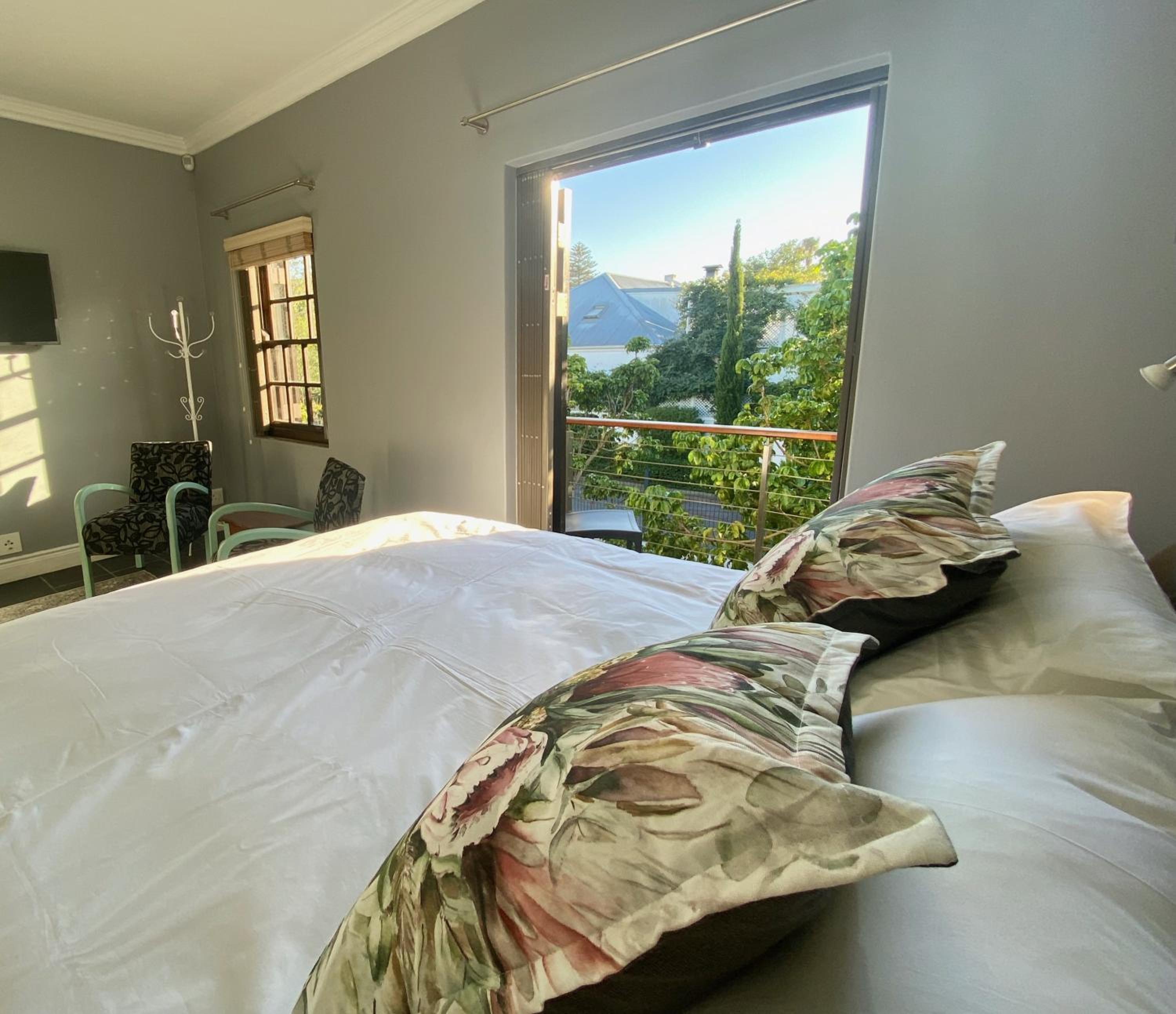 Studio 23 @ Huis Piron. The Heart of Stellenbosch. view 2