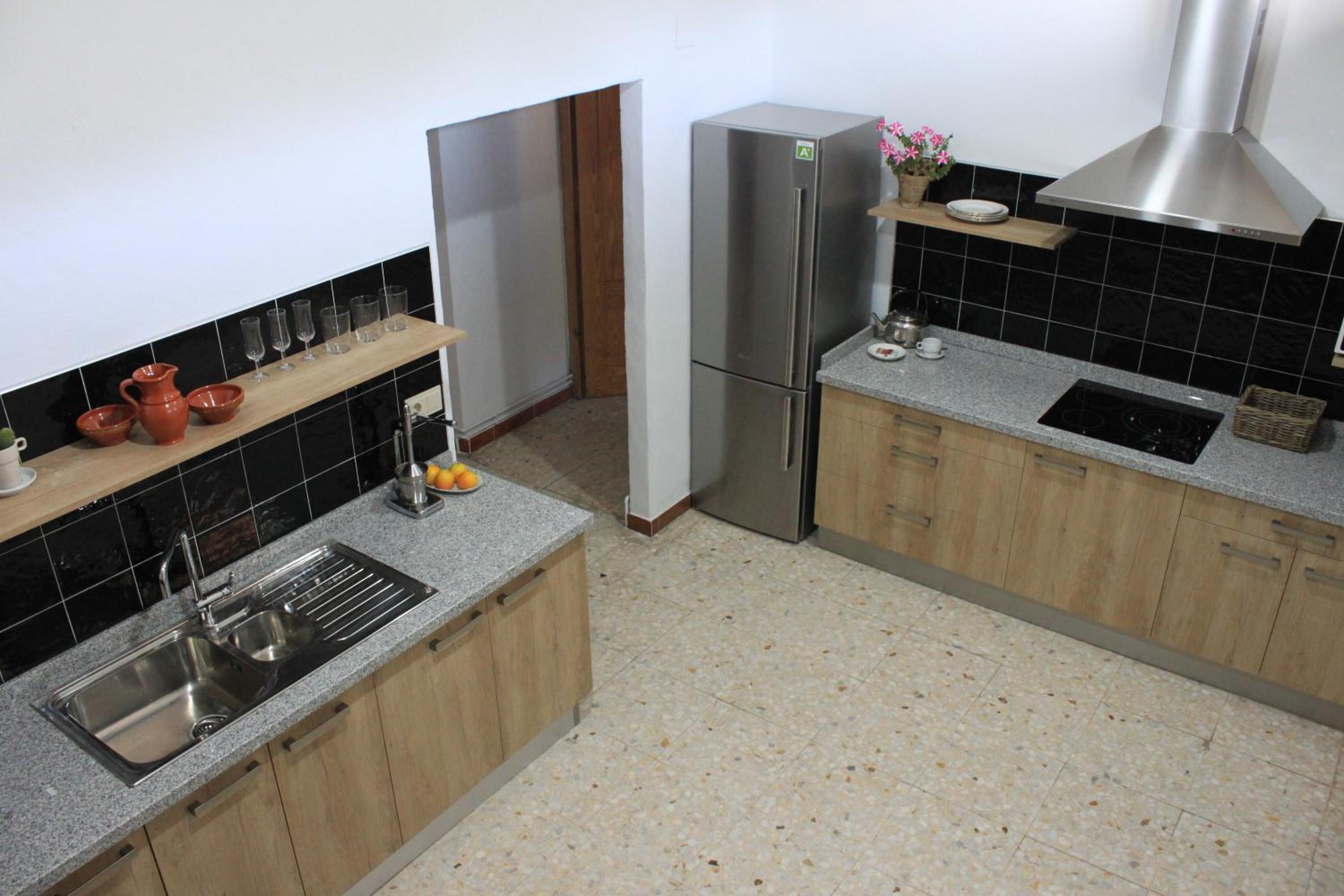 Photo 12