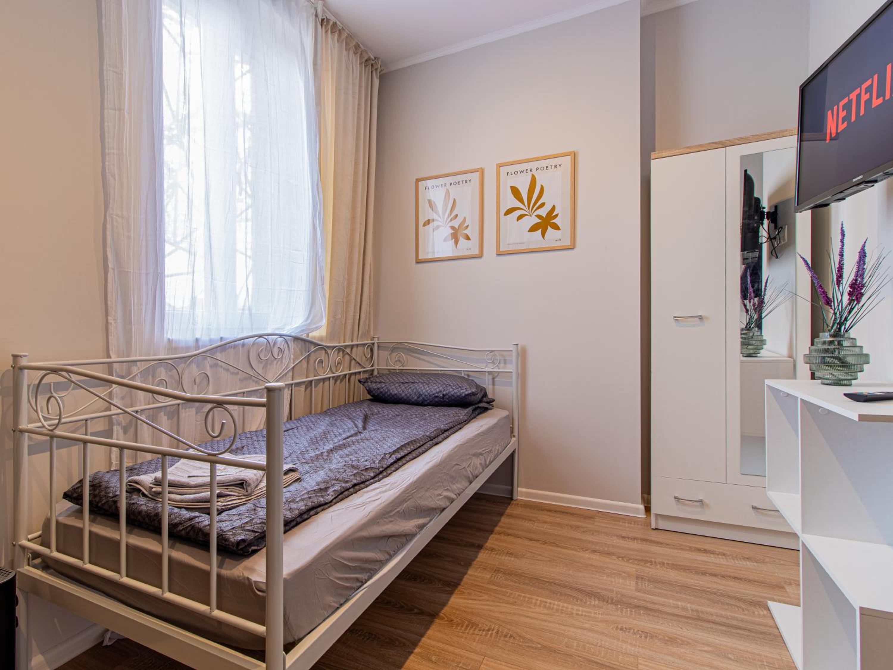 Louvre Loft: Charming Studio in Central Sofia