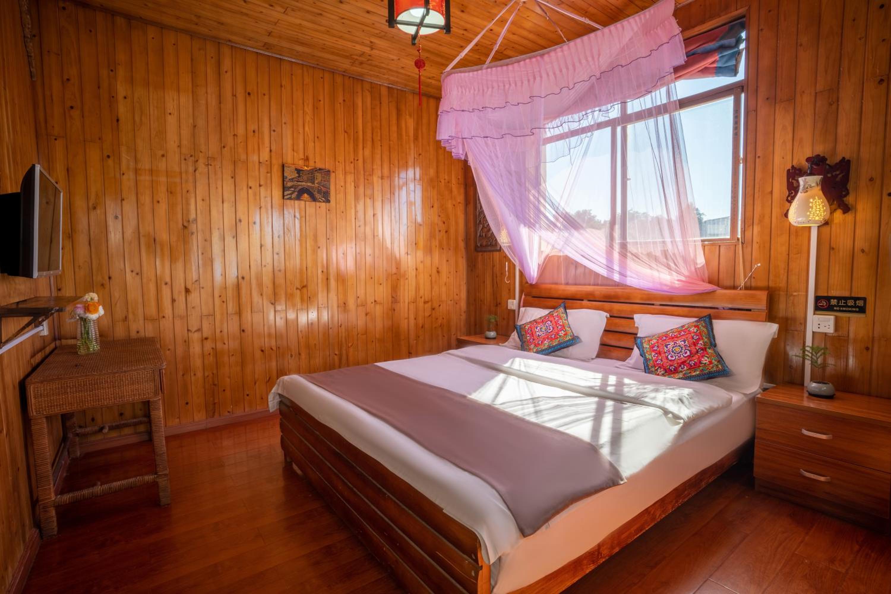 Lijiang Ancient City View Inn