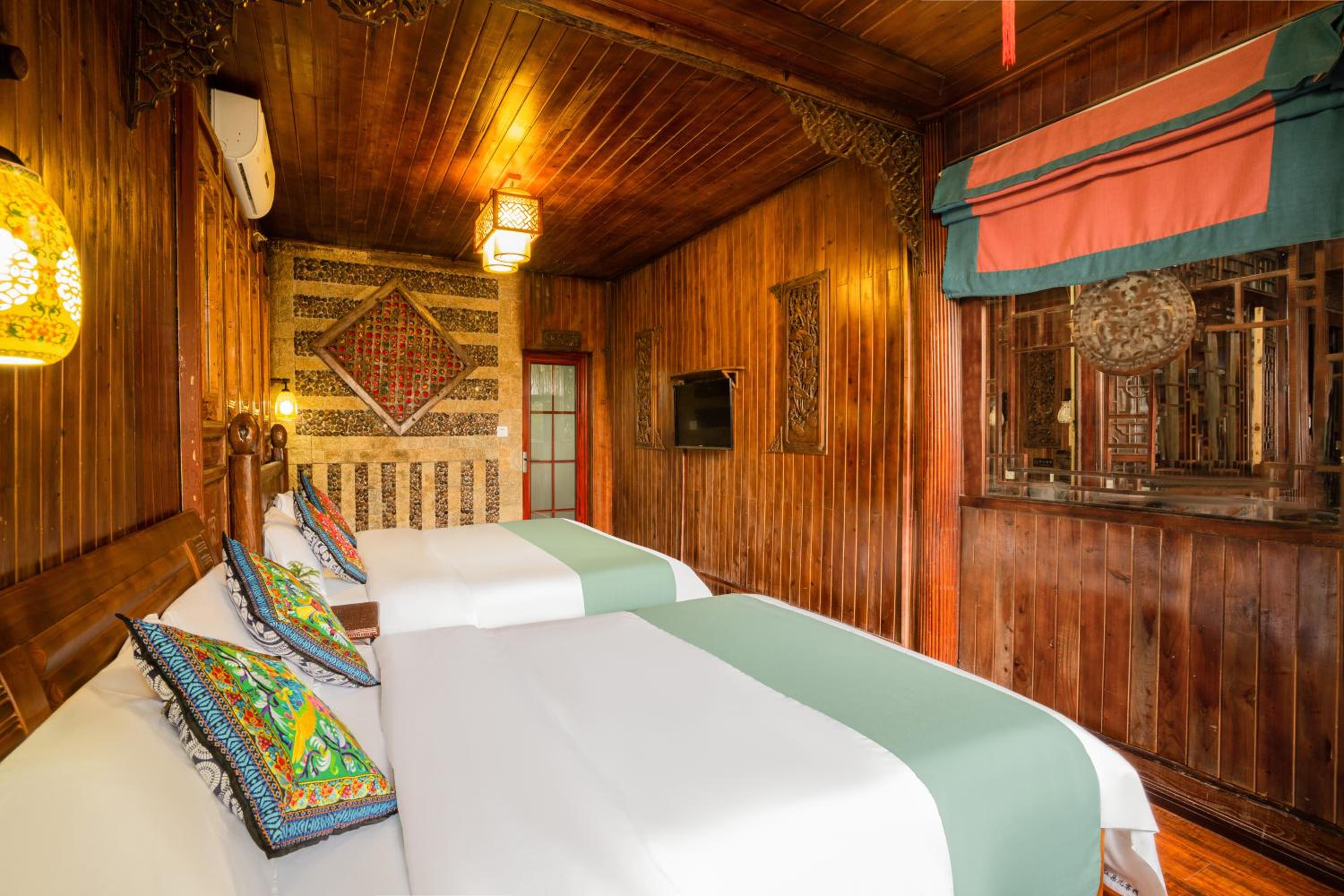 Lijiang Ancient City View Inn