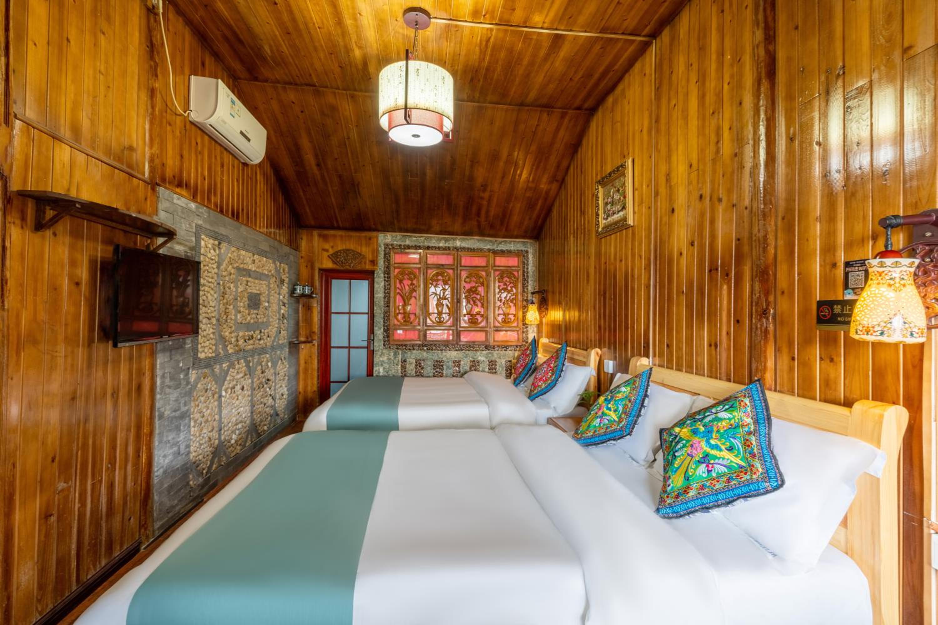 Lijiang Ancient City View Inn