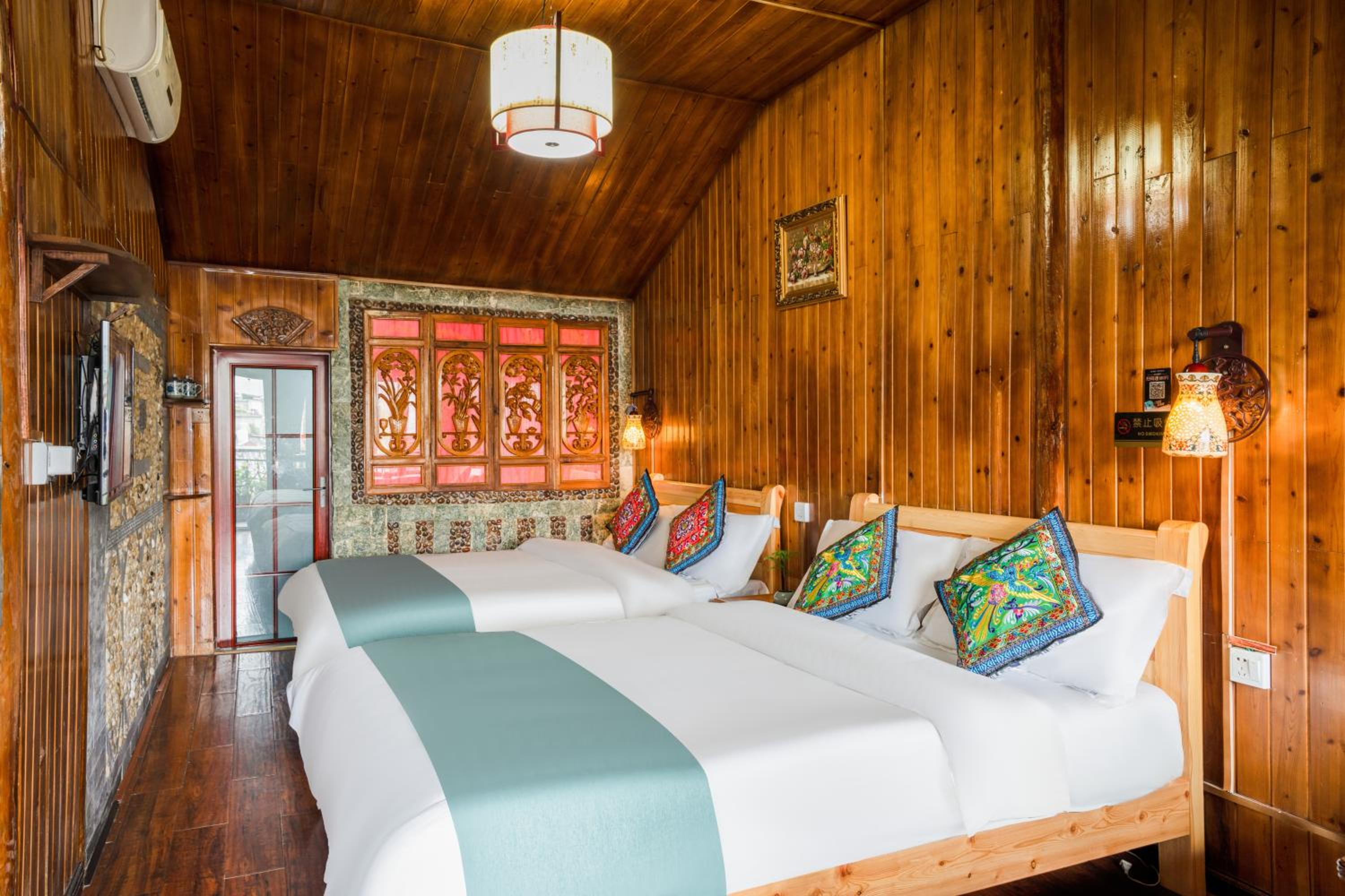 Lijiang Ancient City View Inn