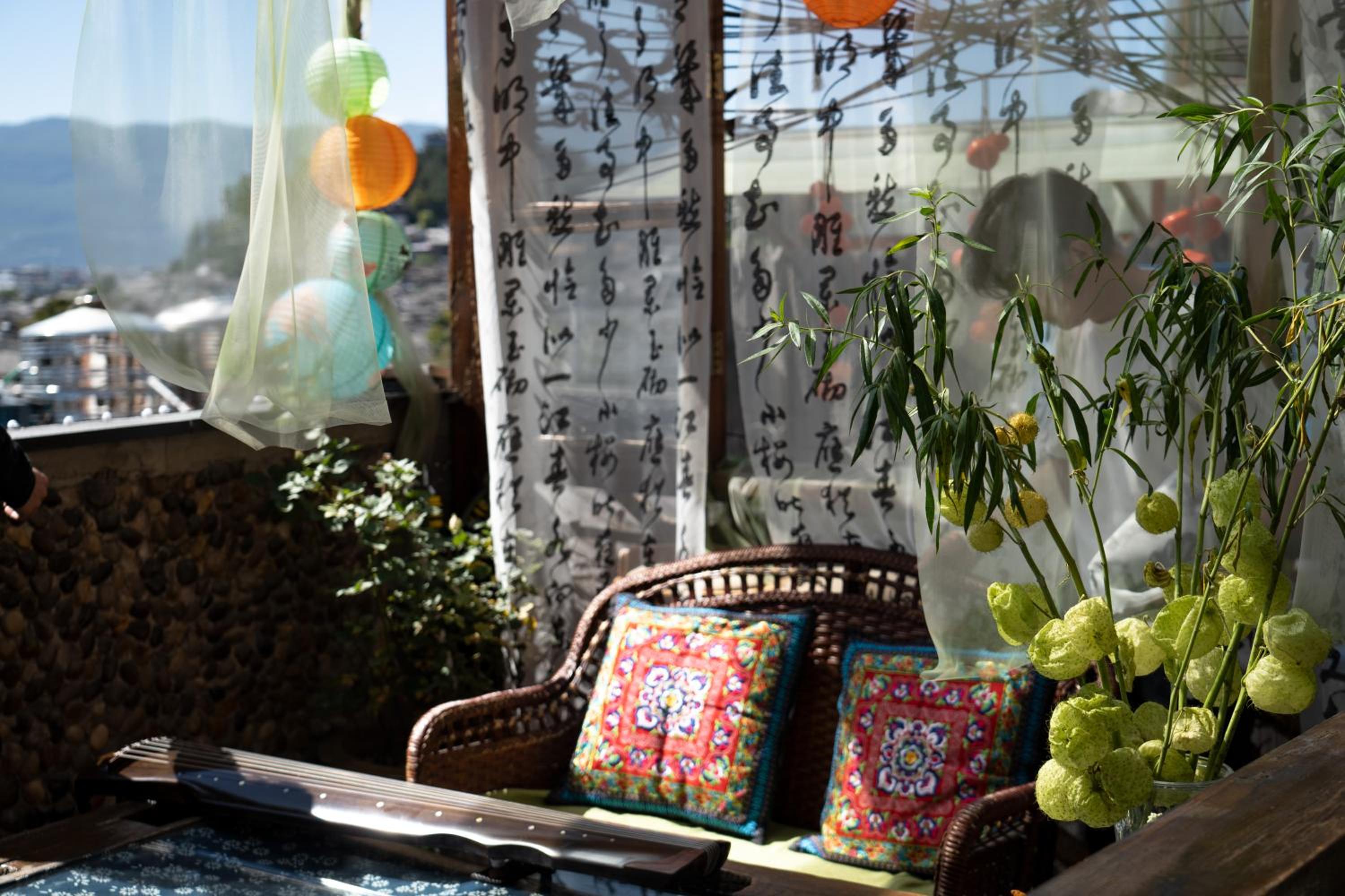 Lijiang Ancient City View Inn