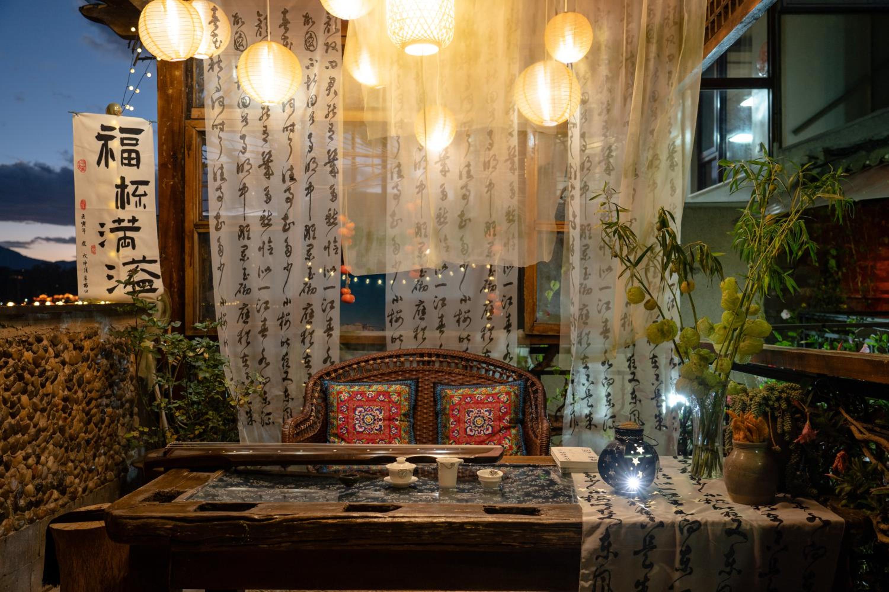 Lijiang Ancient City View Inn