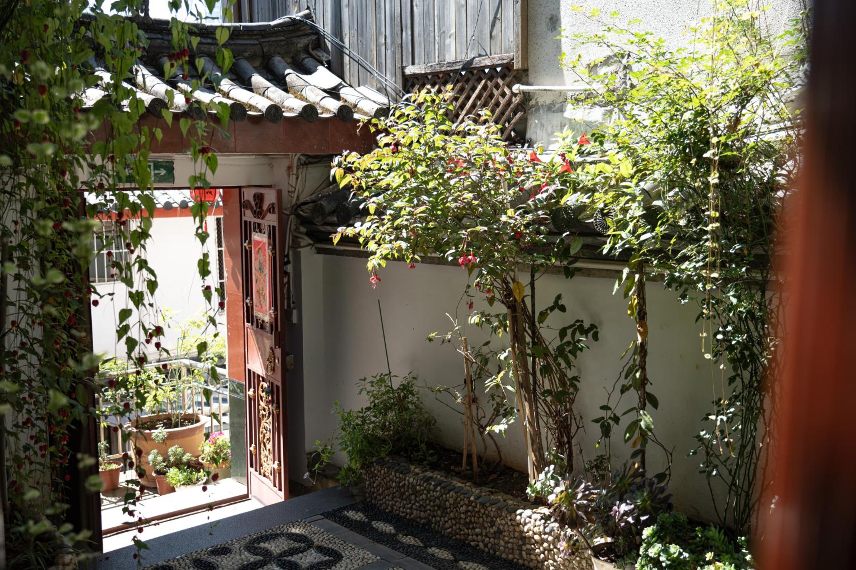 Lijiang Ancient City View Inn