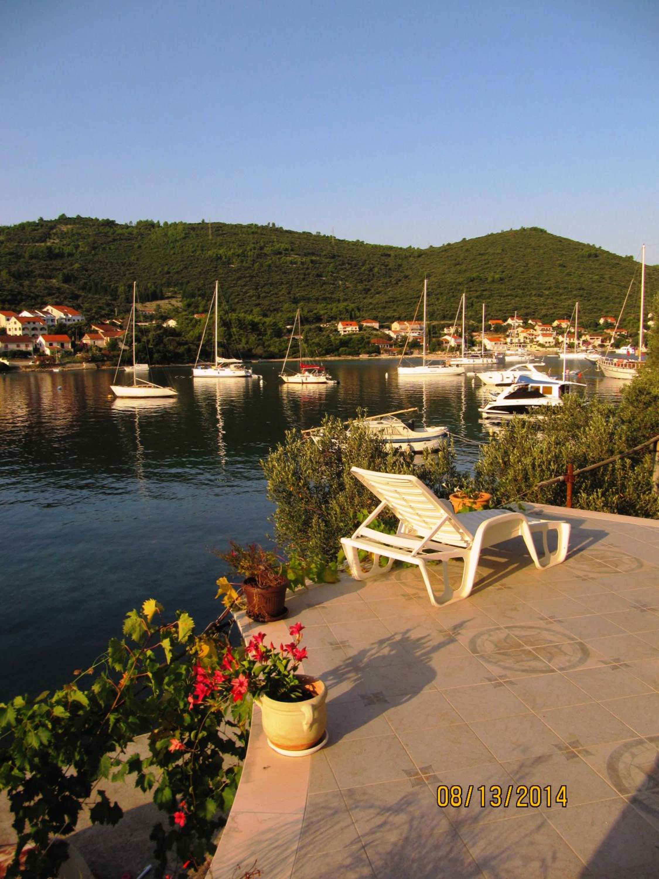Apartmans and Rooms Dunjini Dvori