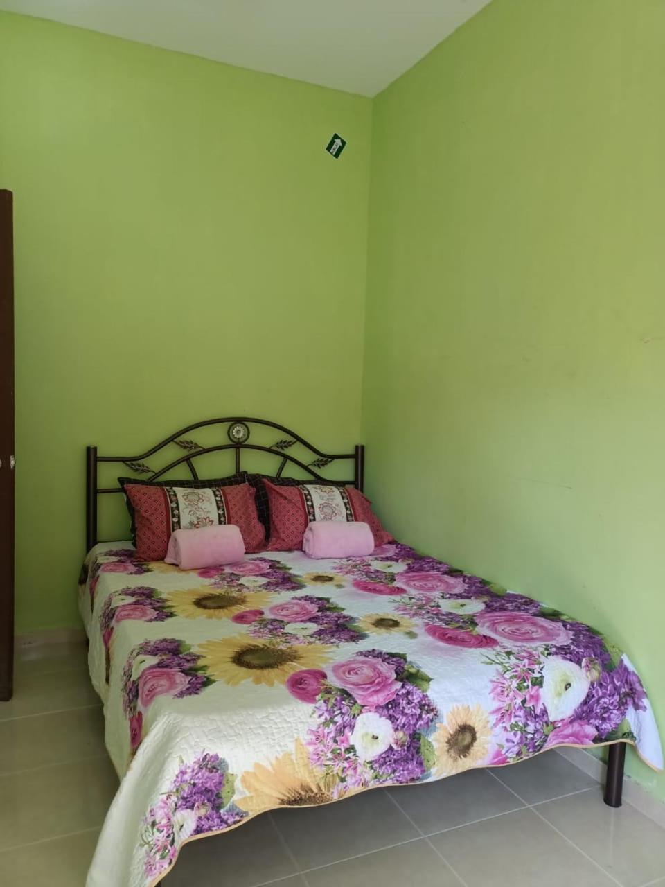 Yasmeen Homestay Kemaman photo 4