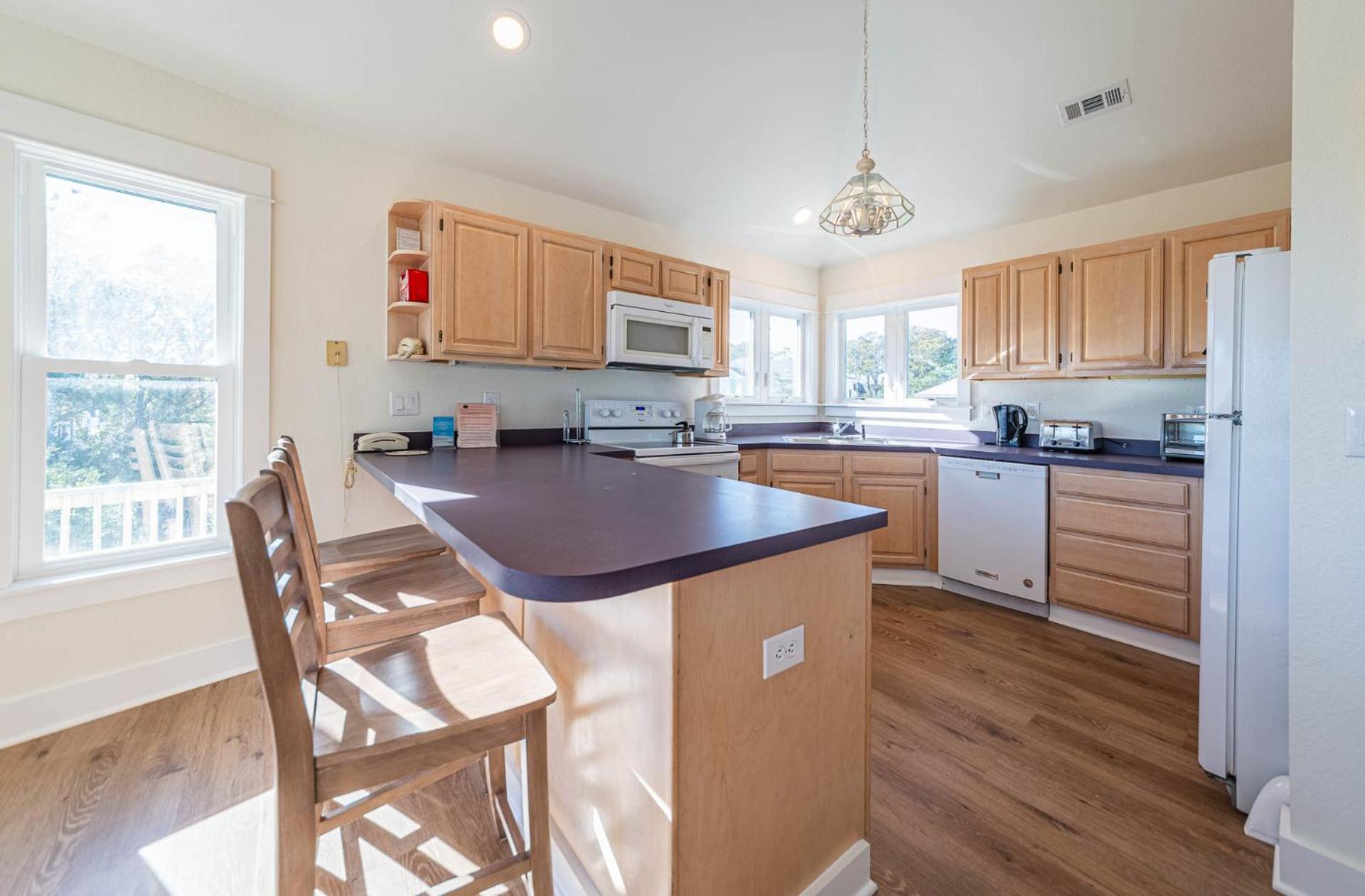 Dolphin's Song -Corolla, Villages at Ocean Hill, 350 Yds to Beach, Pets OK, Hot Tub, Community Pools view 5