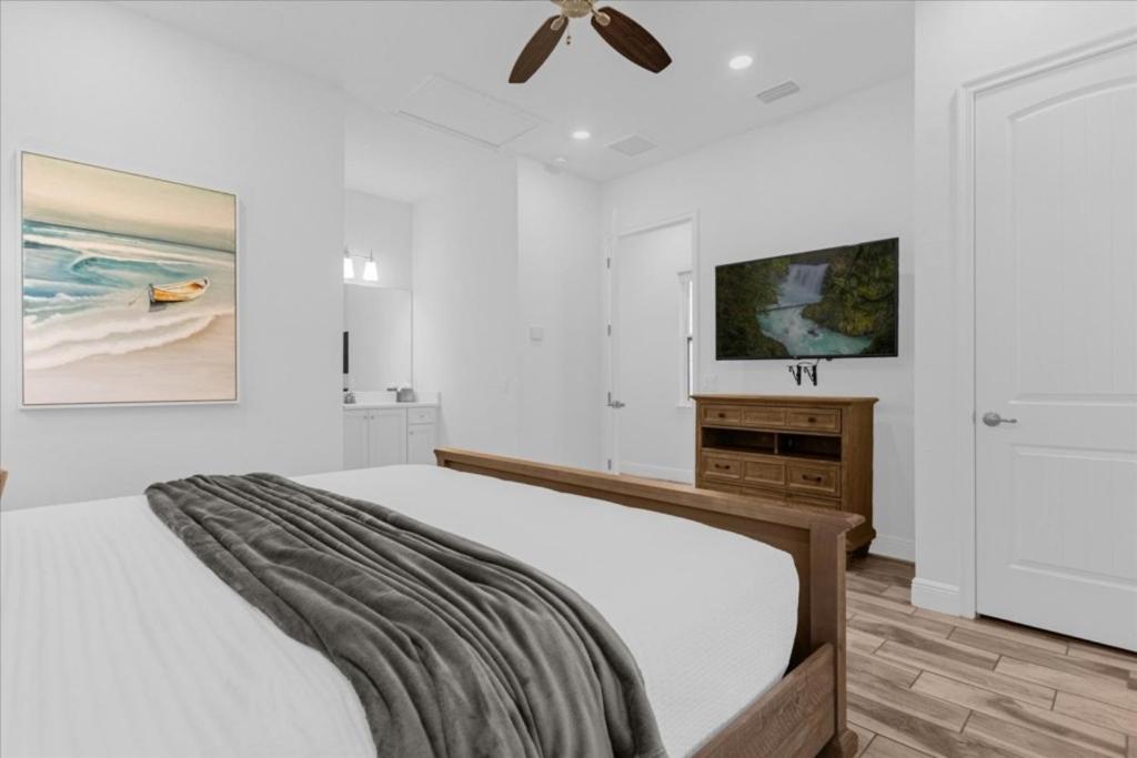2 Bedrooms 2 Bathrooms Margaritaville 8029ST