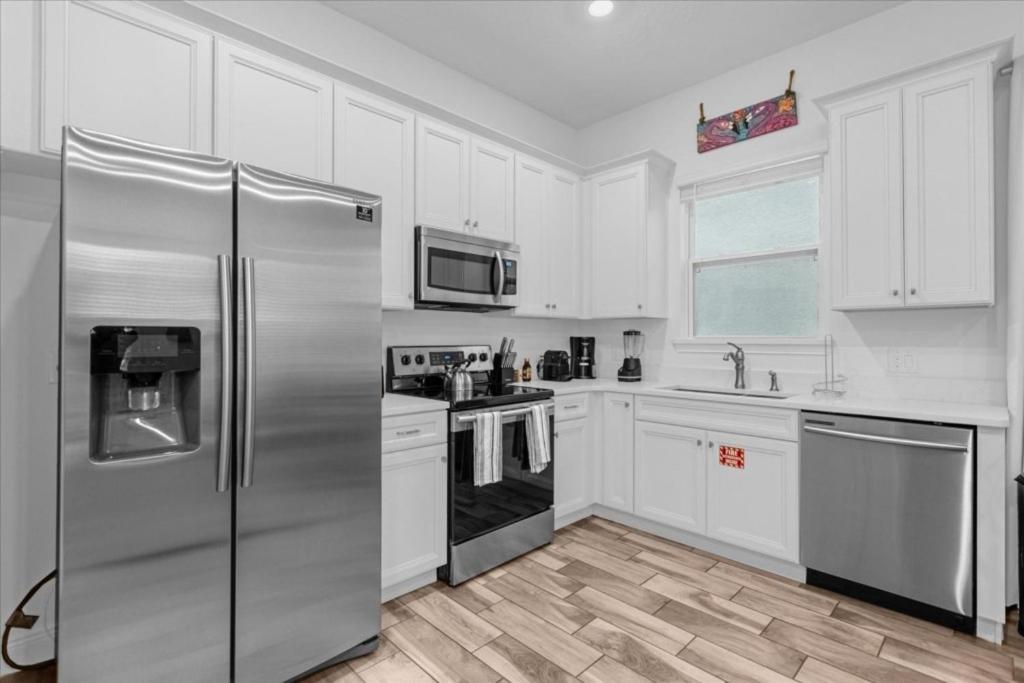 2 Bedrooms 2 Bathrooms Margaritaville 8029ST