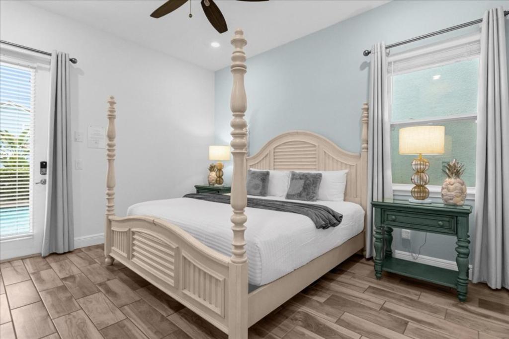 2 Bedrooms 2 Bathrooms Margaritaville 8029ST