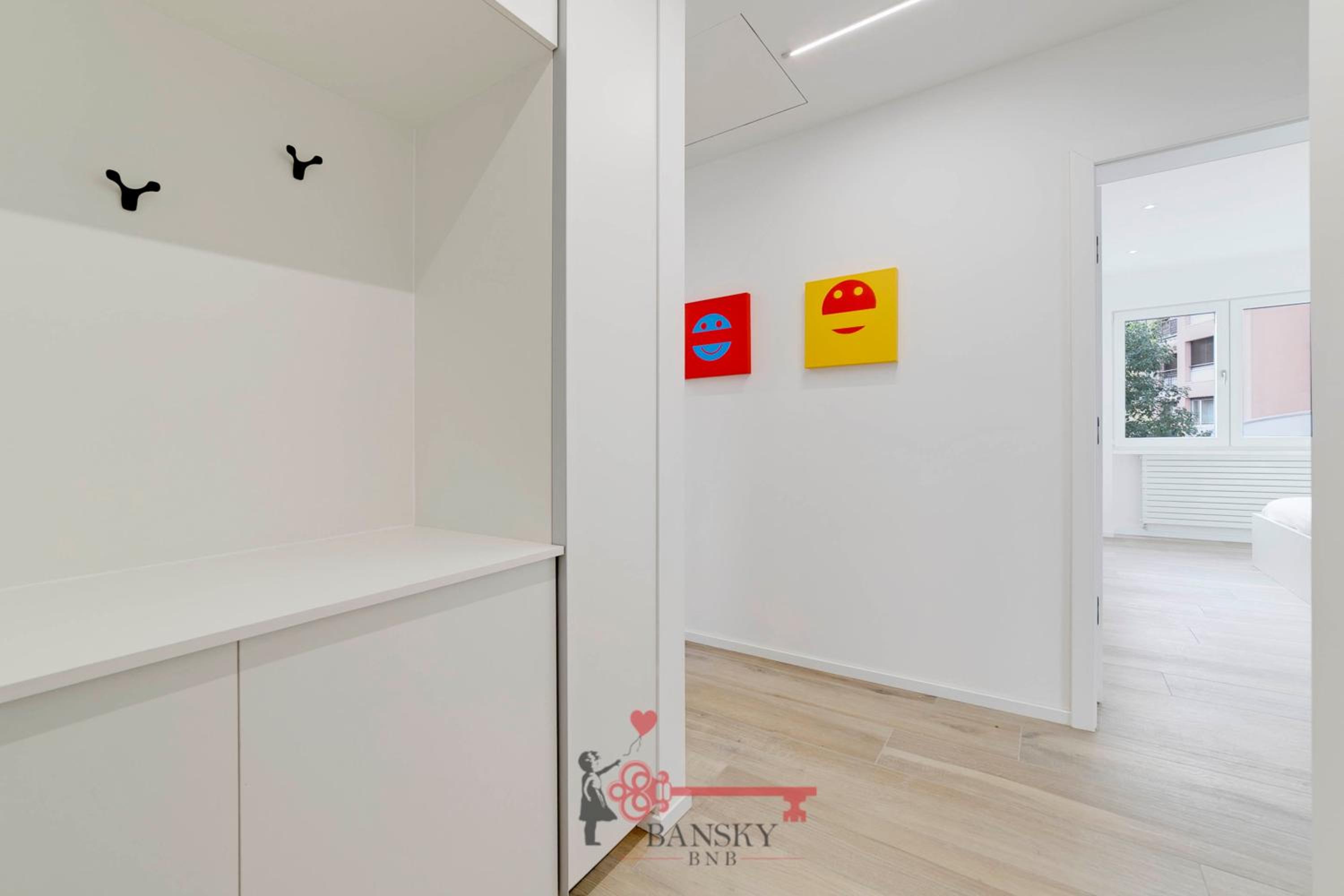 Home Sofia x 6PAX 5min Station -By EasyLife Swiss