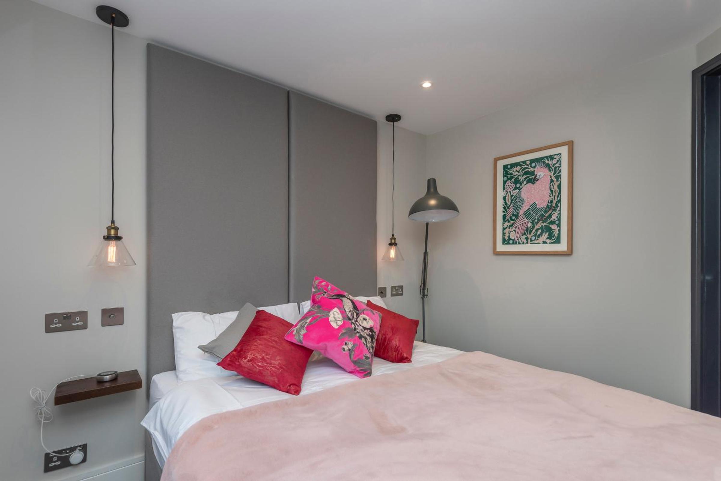 Luxury Georgian House in Marylebone: Modern 1-Bed Retreat