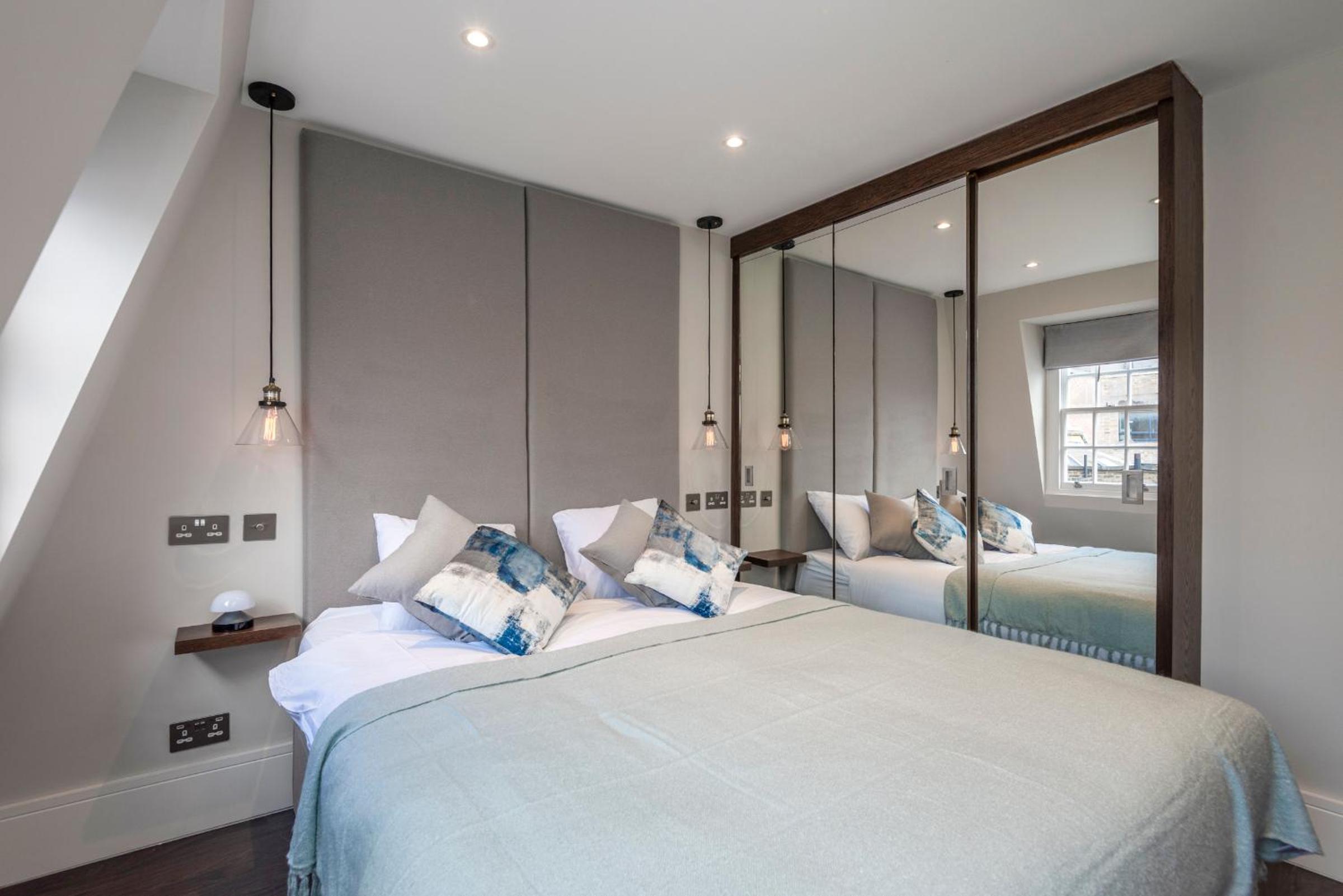 Luxury Georgian House in Marylebone: Modern 1-Bed Retreat