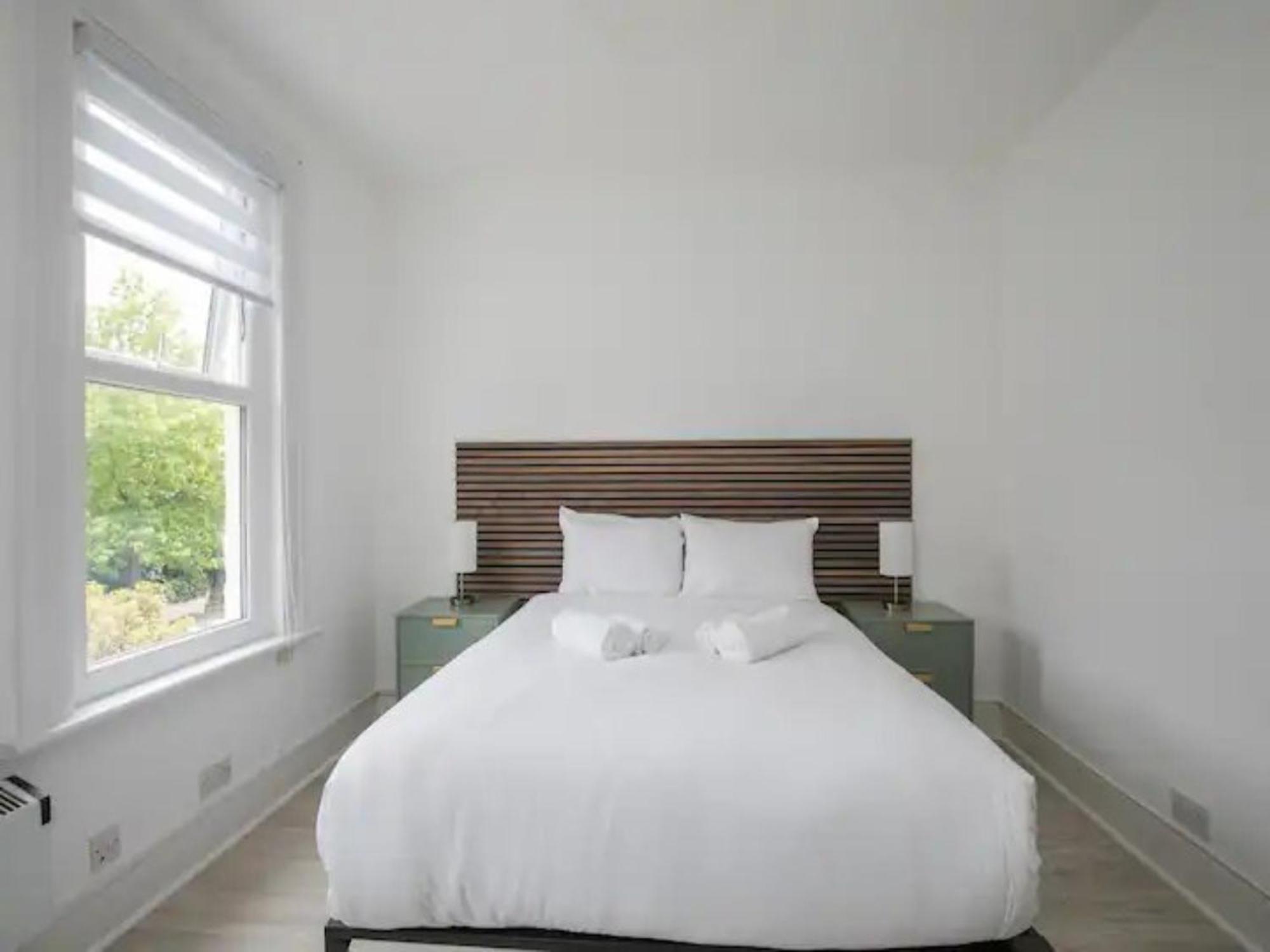 Cozy West London Stay, Explore & Relax in Style!