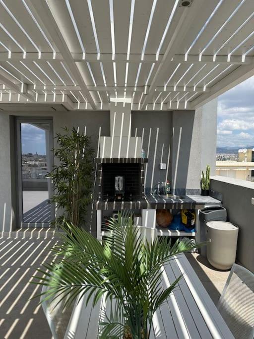Luxury Maisonette with Shared Pool