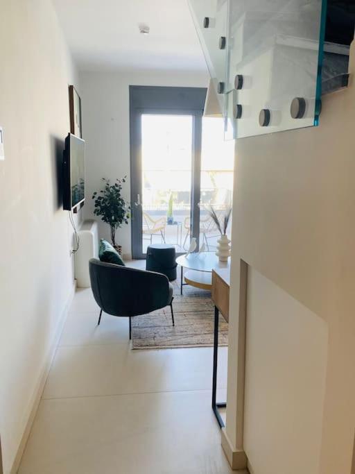 Luxury Maisonette with Shared Pool
