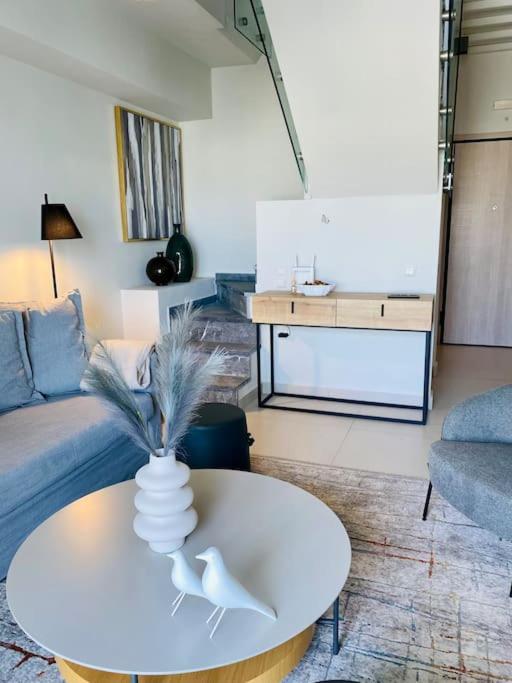 Luxury Maisonette with Shared Pool