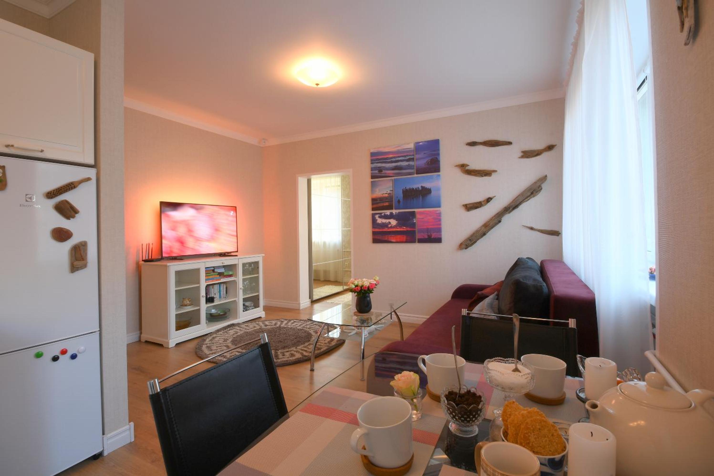 Sunset lovers apartment view 3