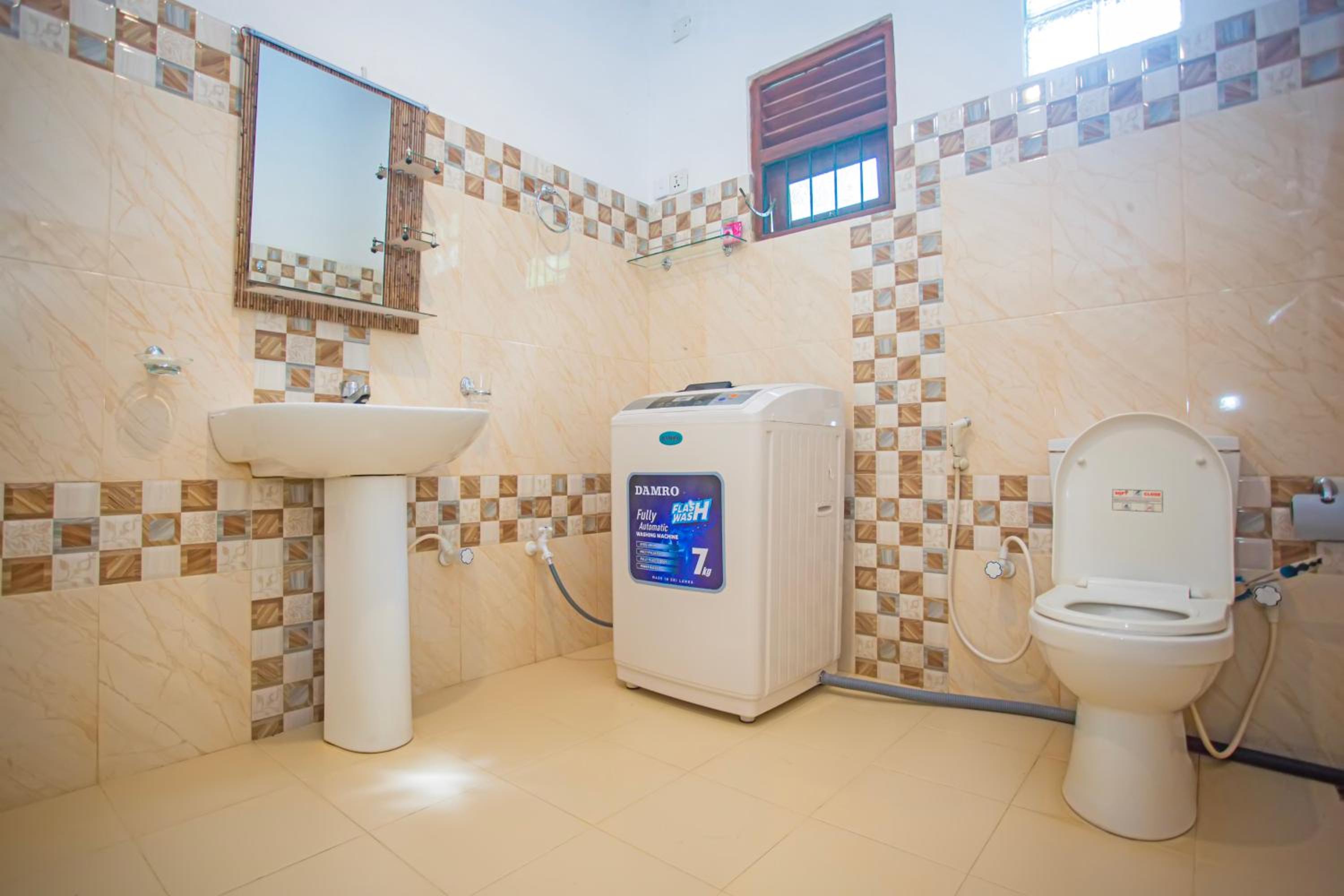 HIKKA LAK RAN VILLA