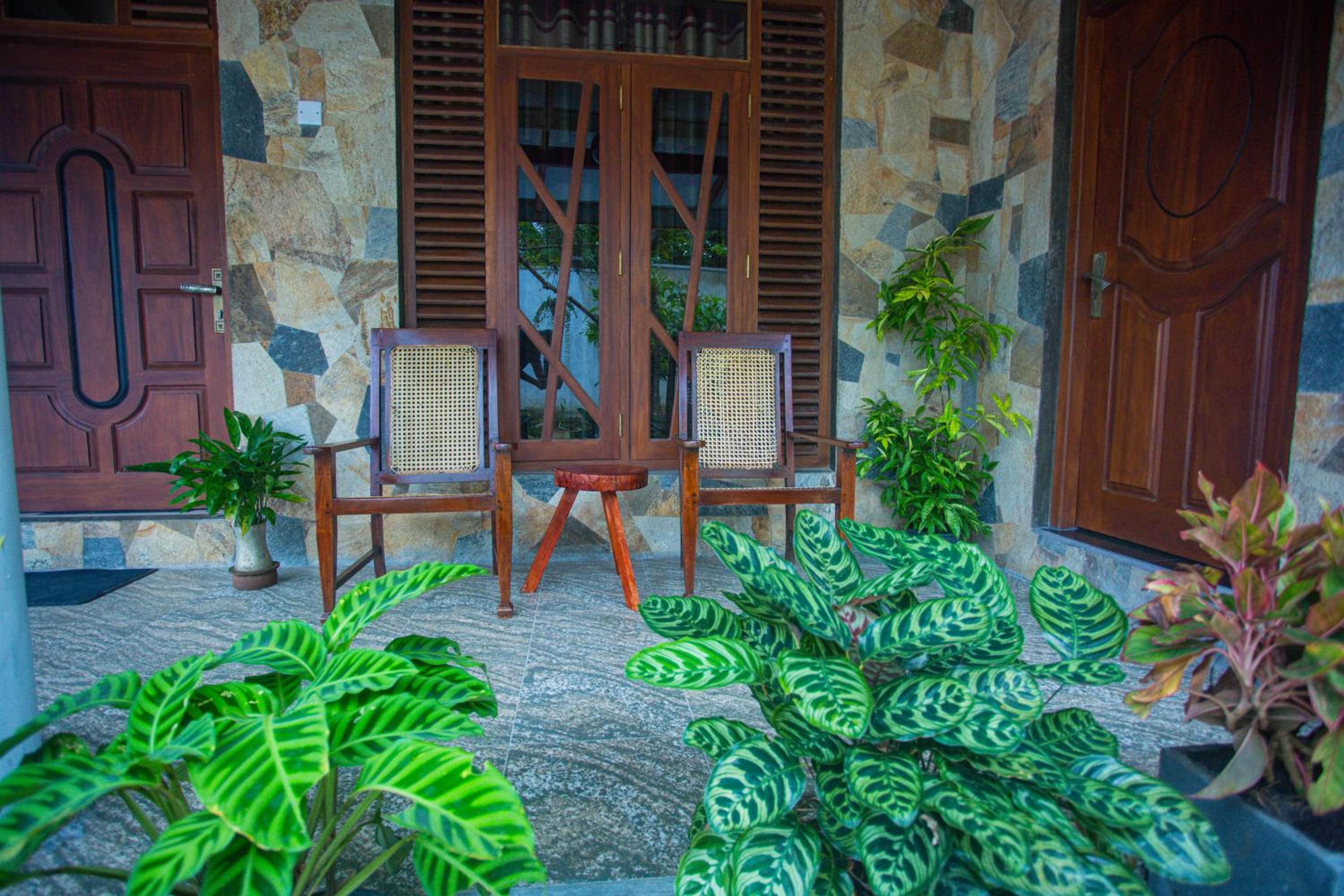 HIKKA LAK RAN VILLA