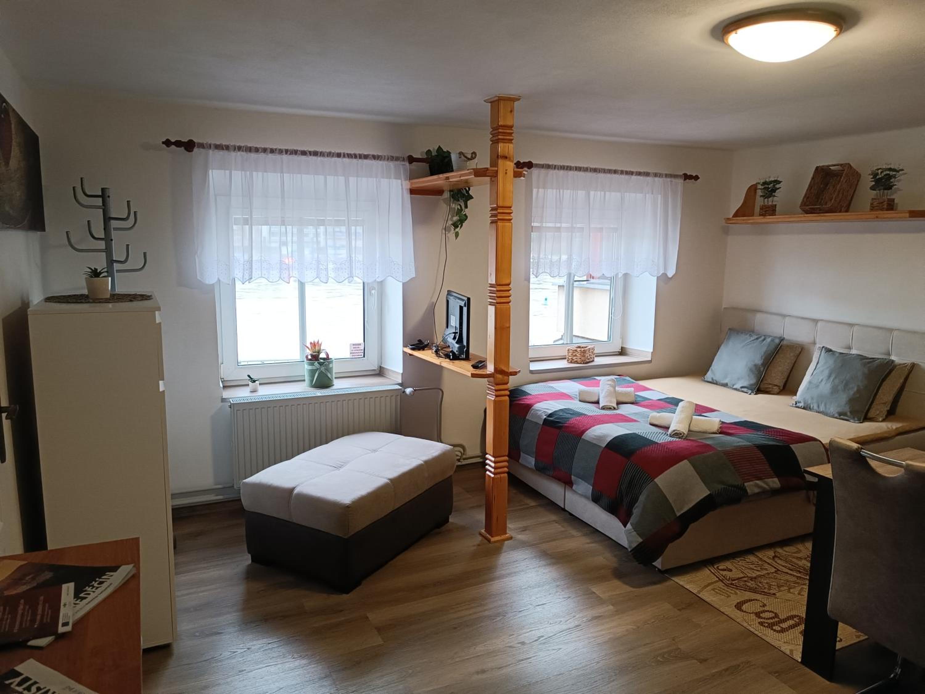 U Bocmana s výhledem na zámek a Labe