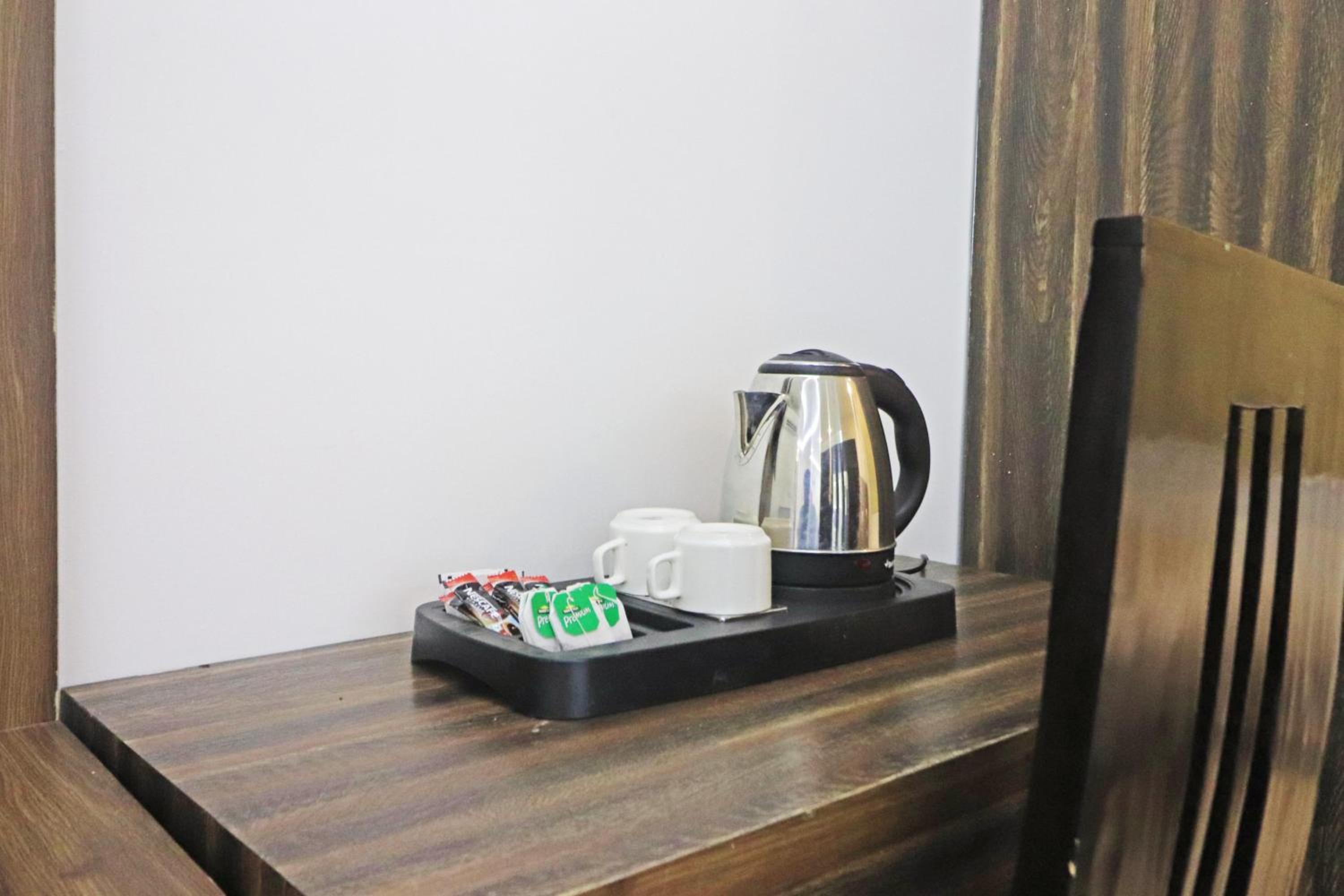 Hotel Mayda Prime Near Delhi Airport