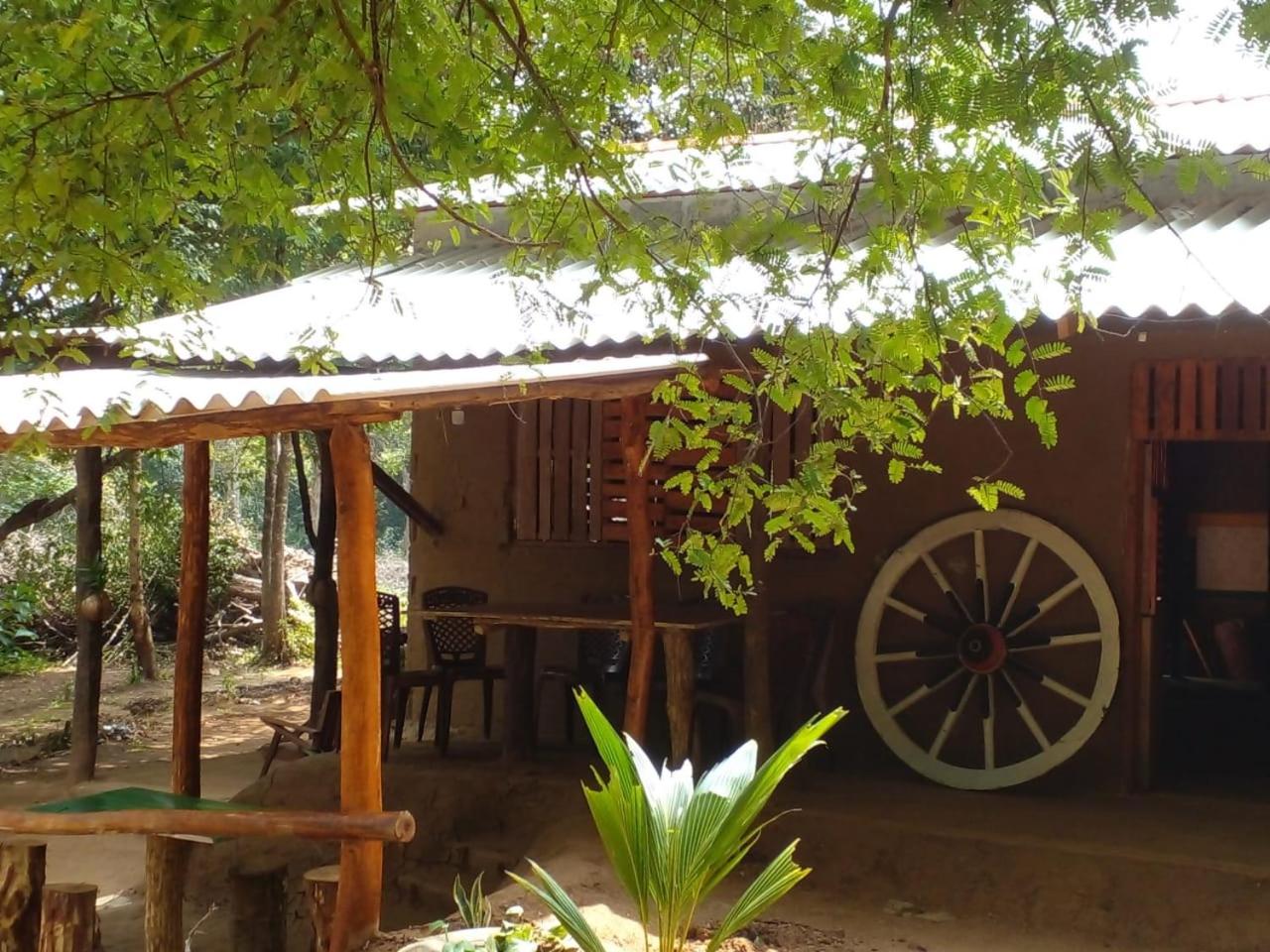 Mahawewa Villa And Restaurant